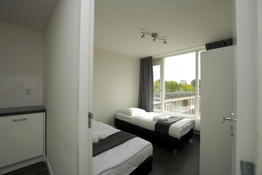 Apartment photo 2
