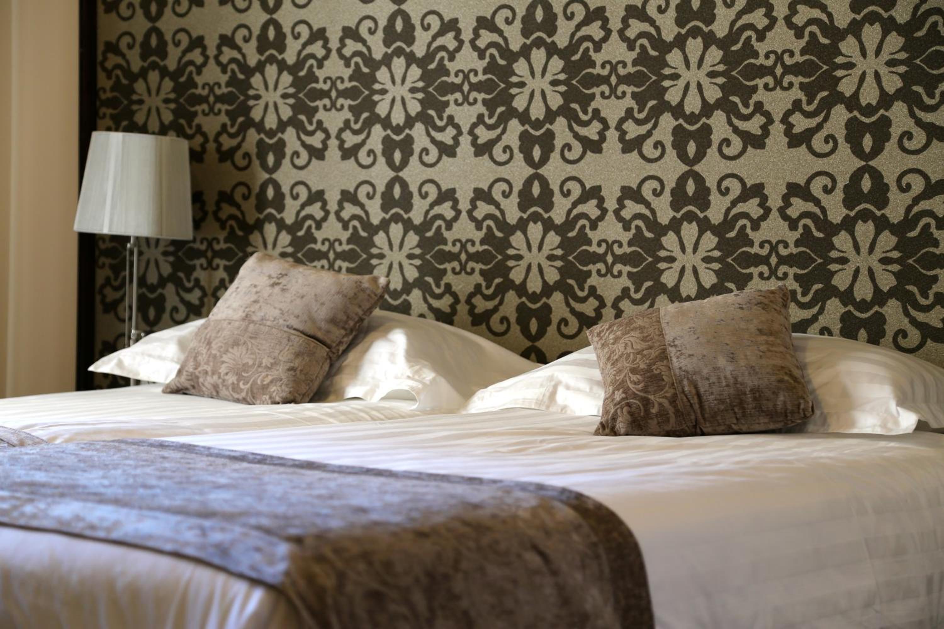 Standard Twin Room - Photo 3