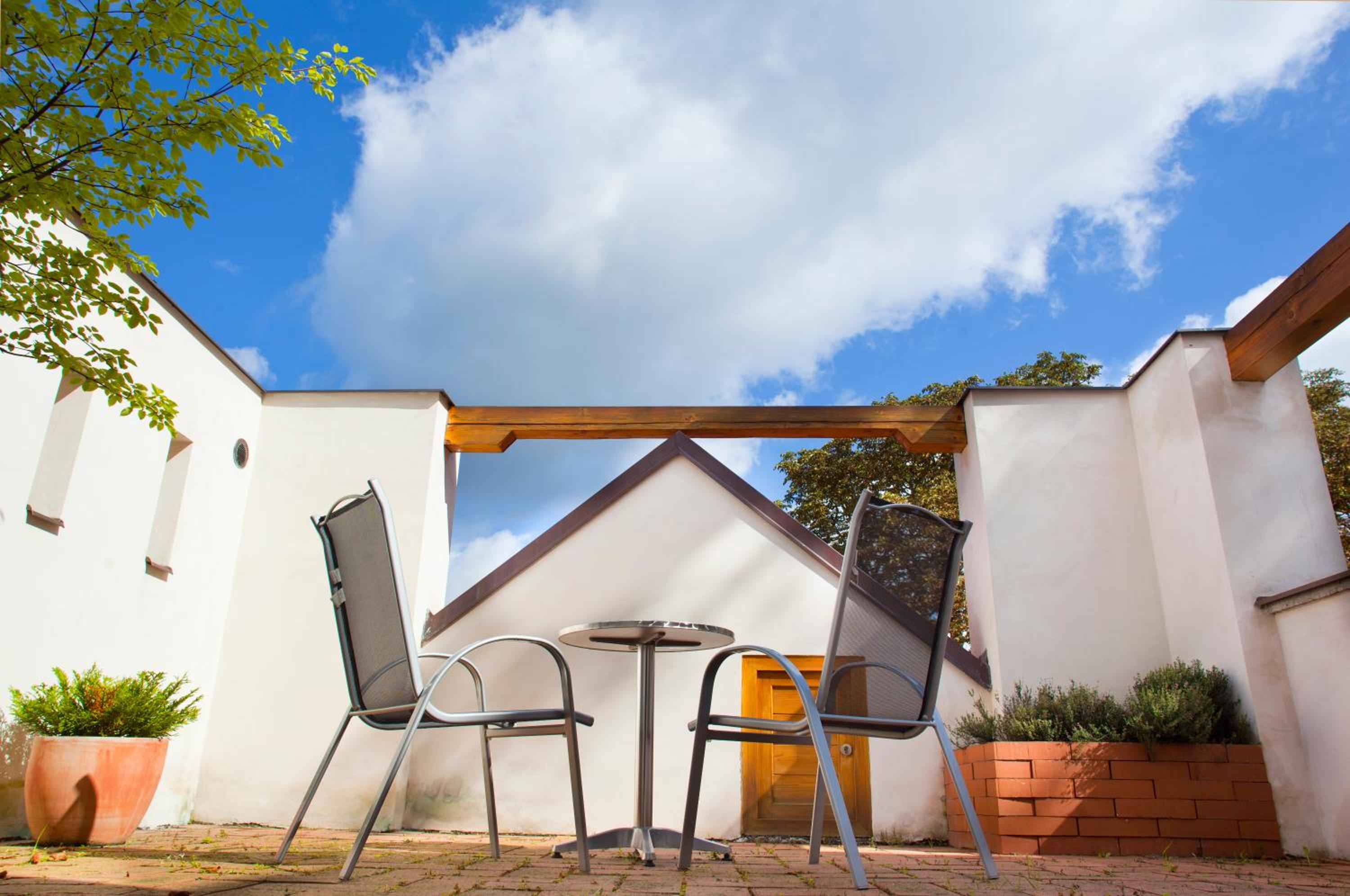 Double Room with Terrace - Photo 3