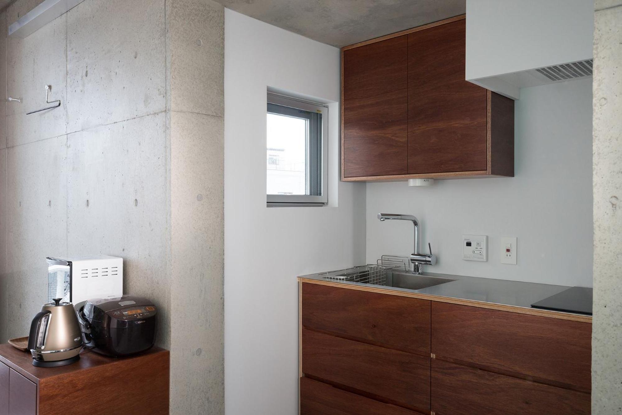 Standard Triple Room thumbnail 6