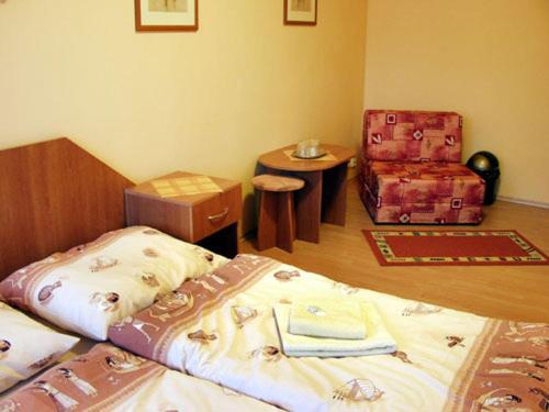 Double or Twin Room - Photo 4