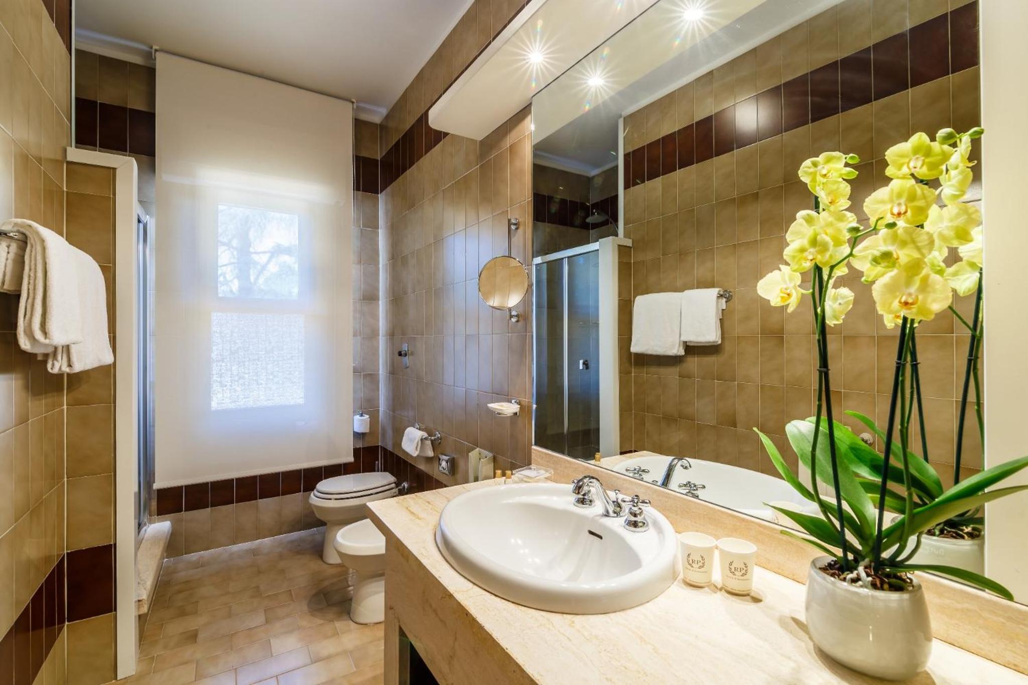 Superior Double or Twin Room - Photo 4