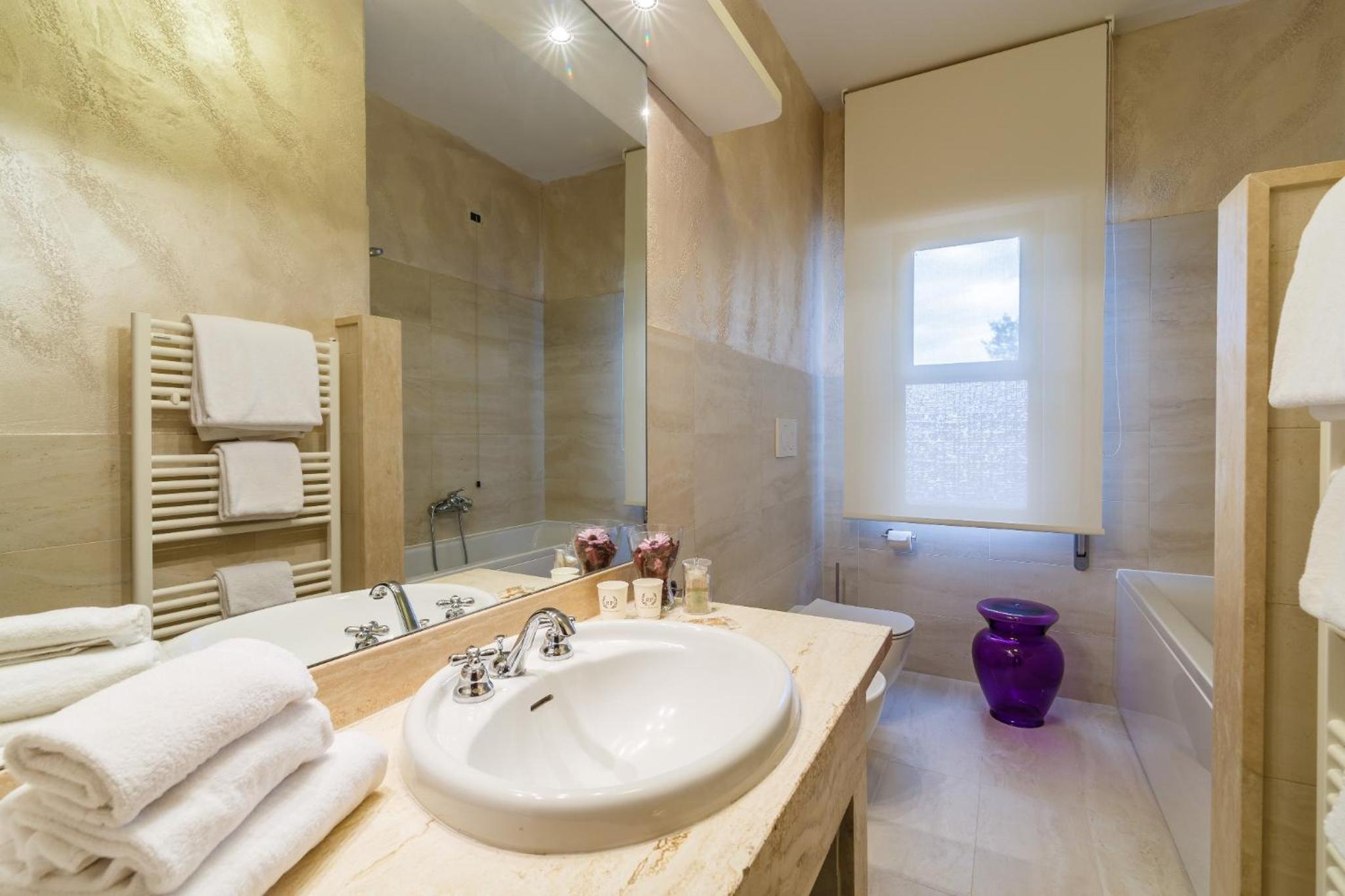 Superior Triple Room - Photo 4