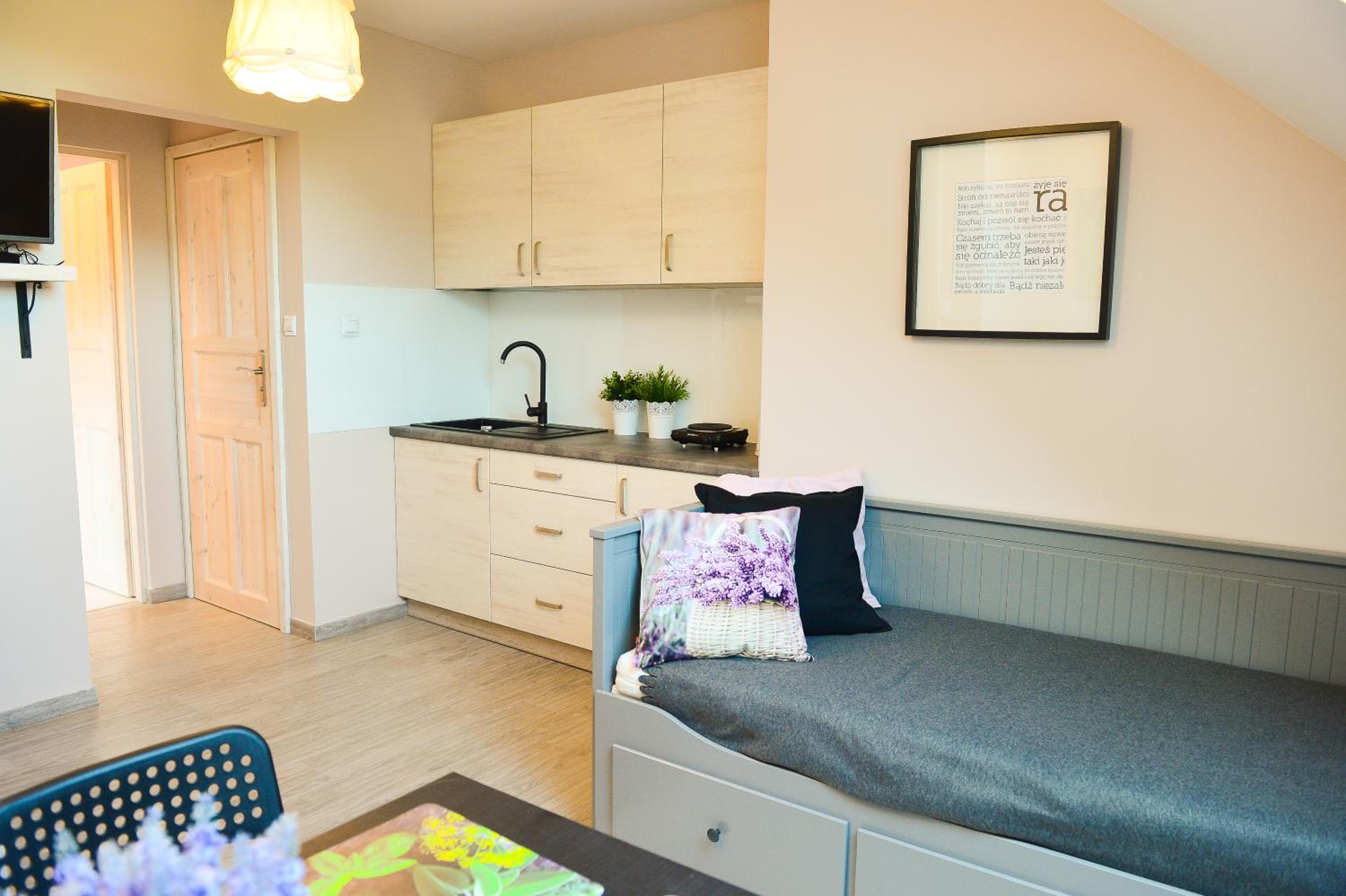 Apartment - Photo 2