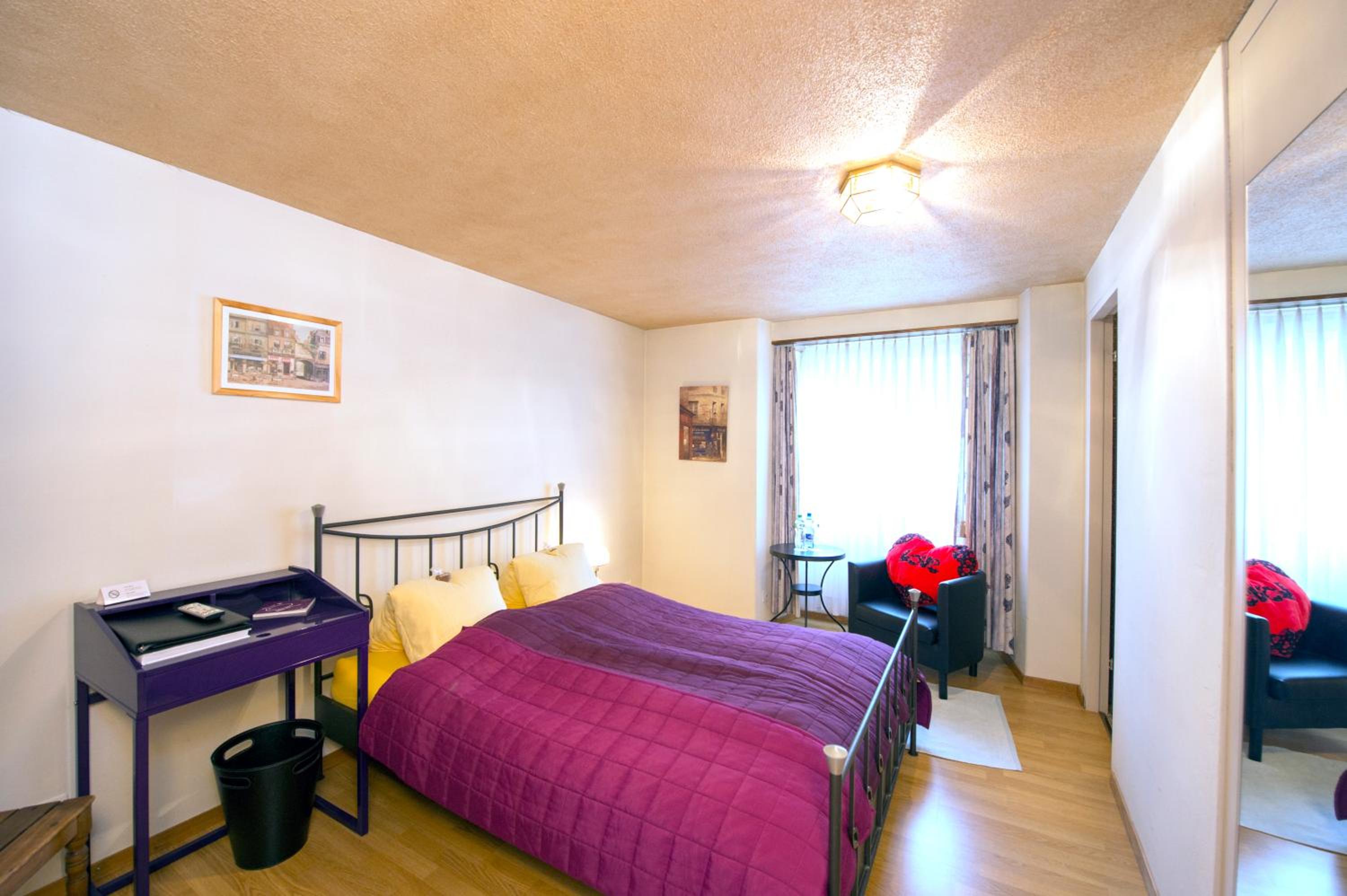 Single Room photo 1