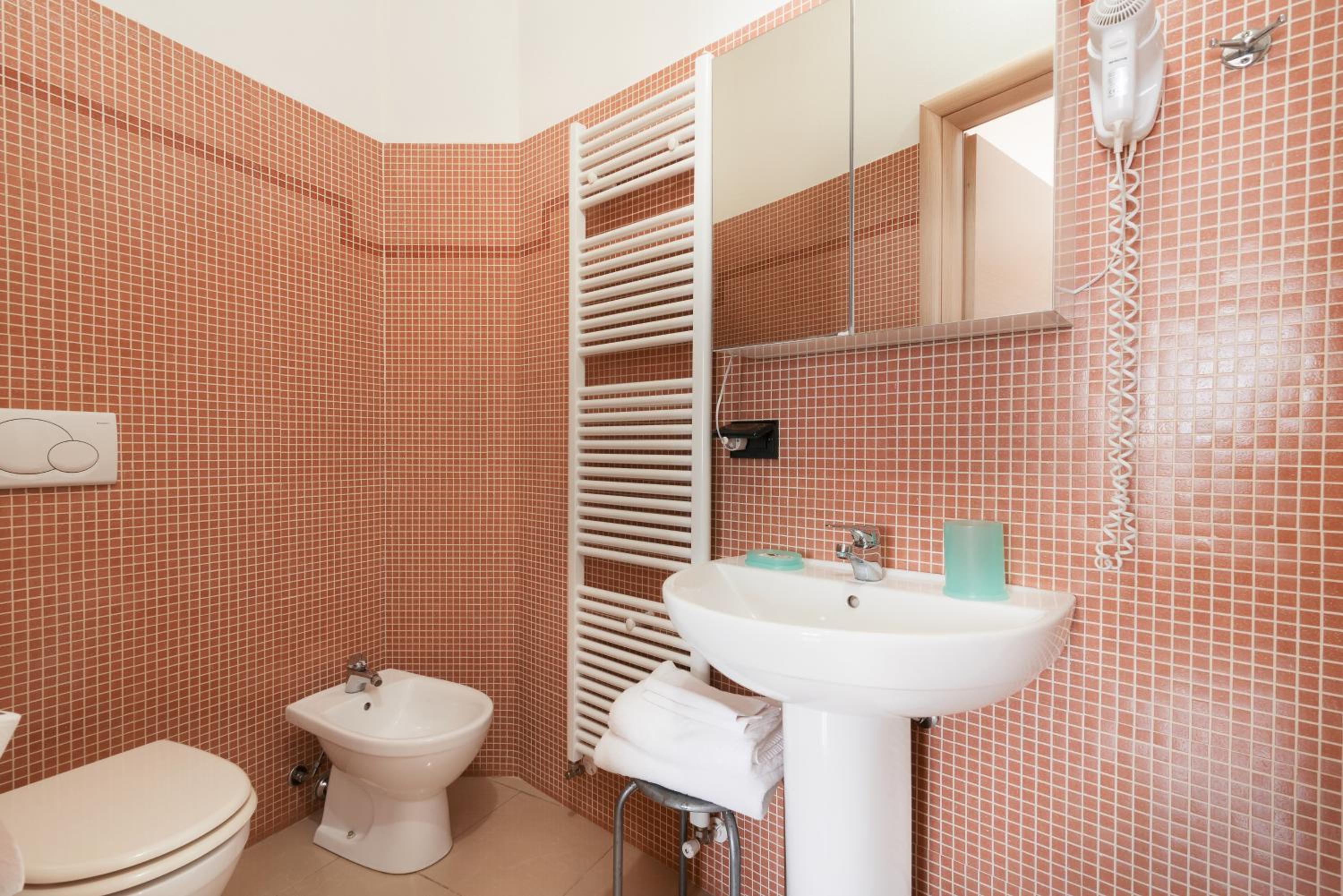 Single Room photo 2