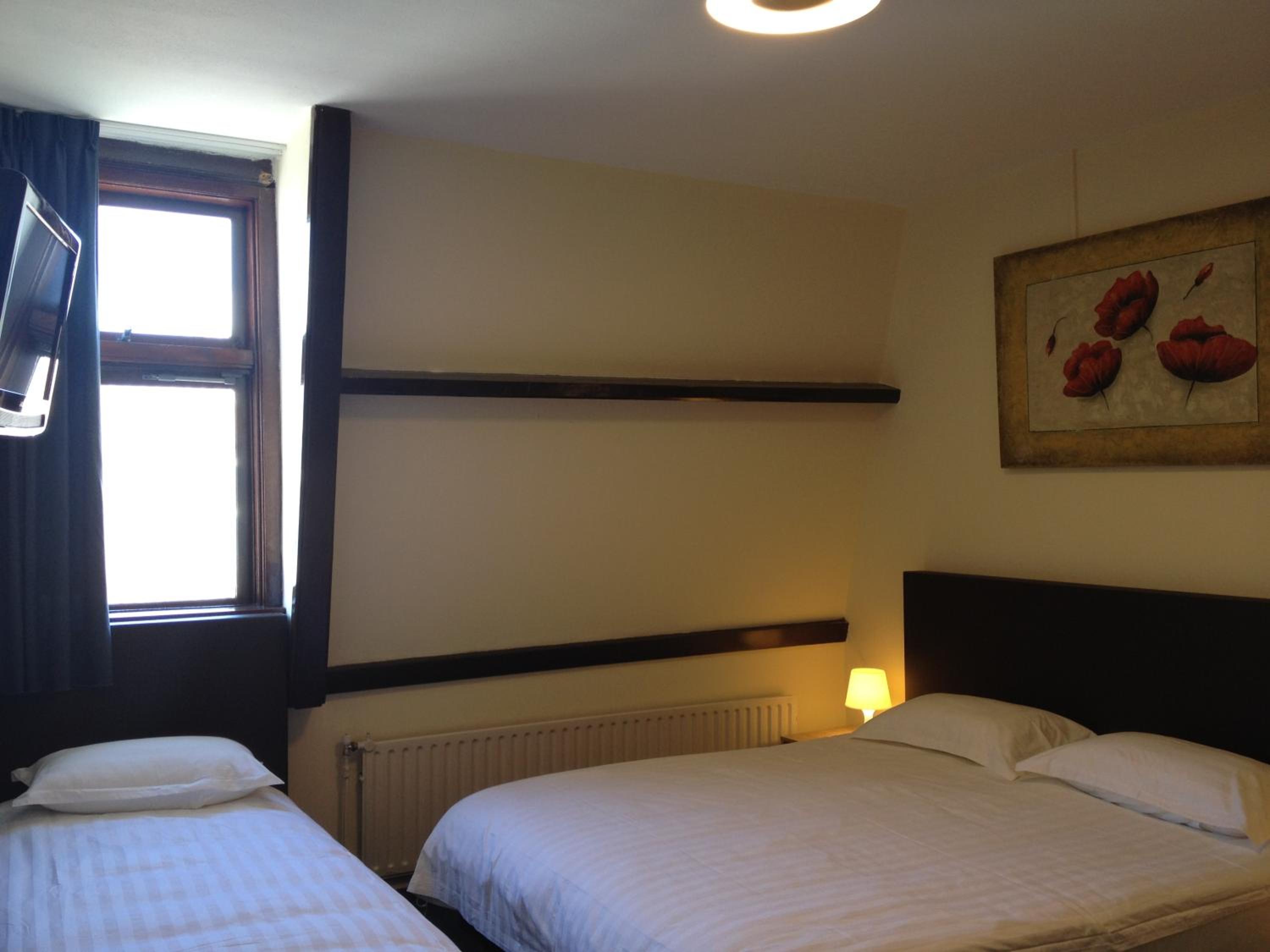 Triple Room - Photo 2