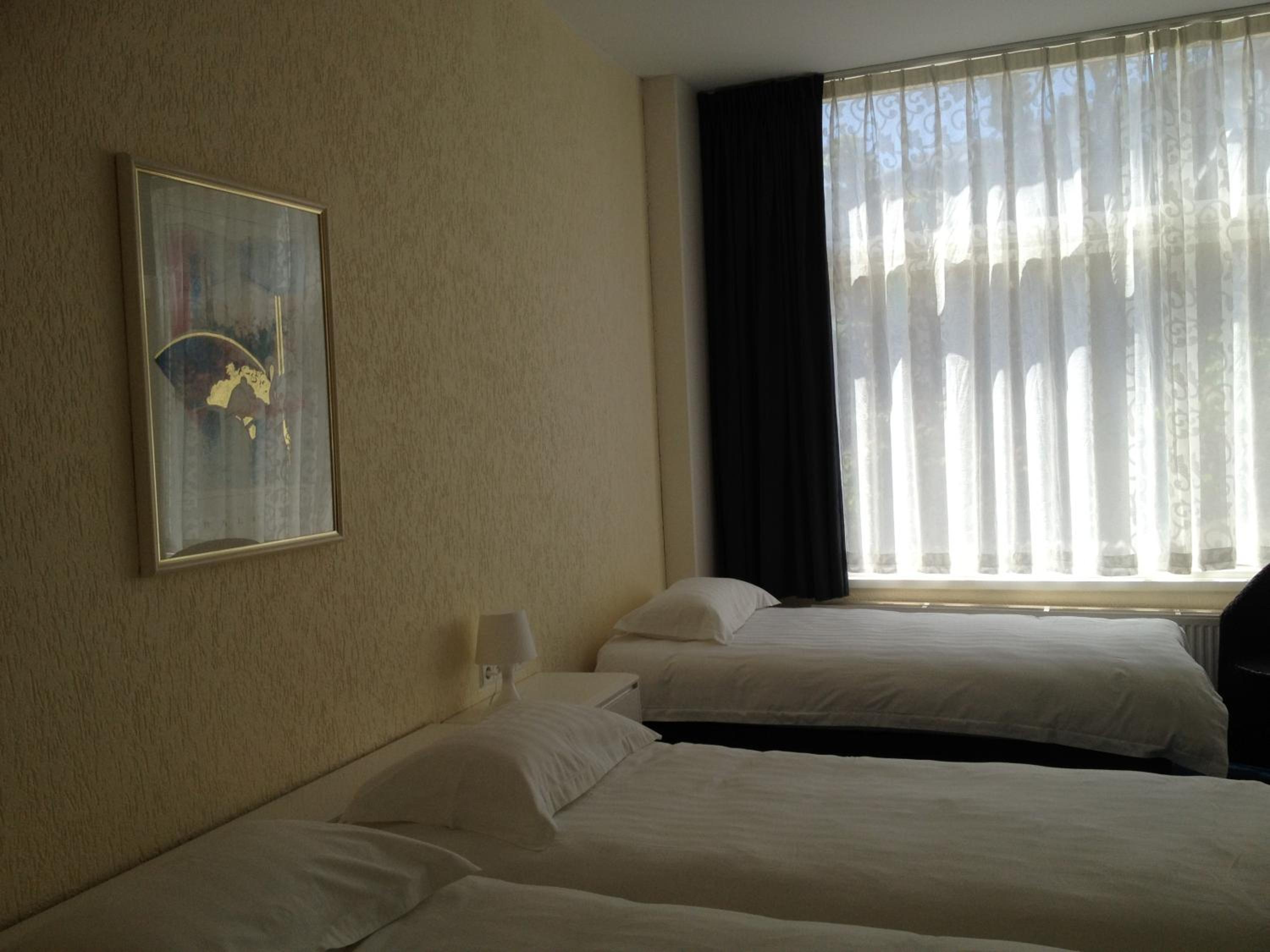 Triple Room - Photo 6