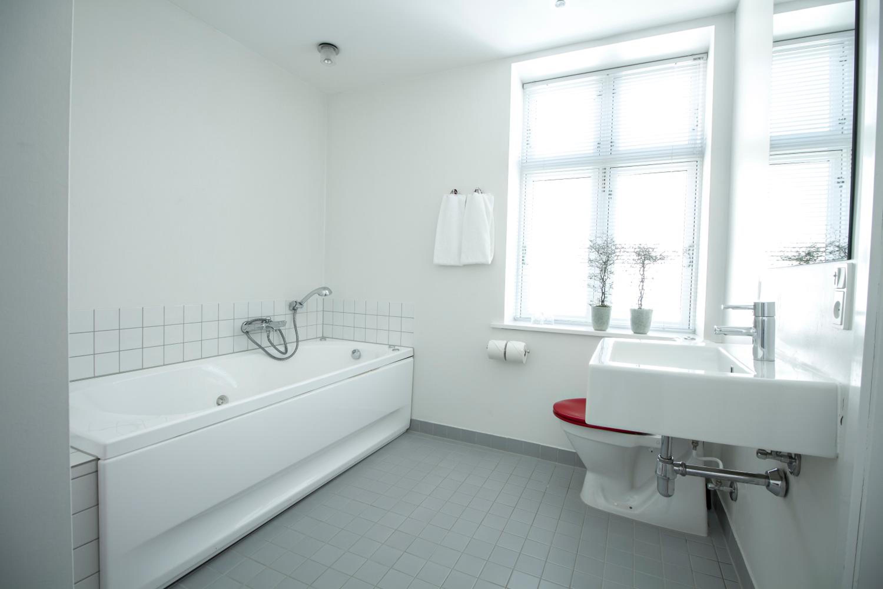 Double or Twin Room - Photo 3