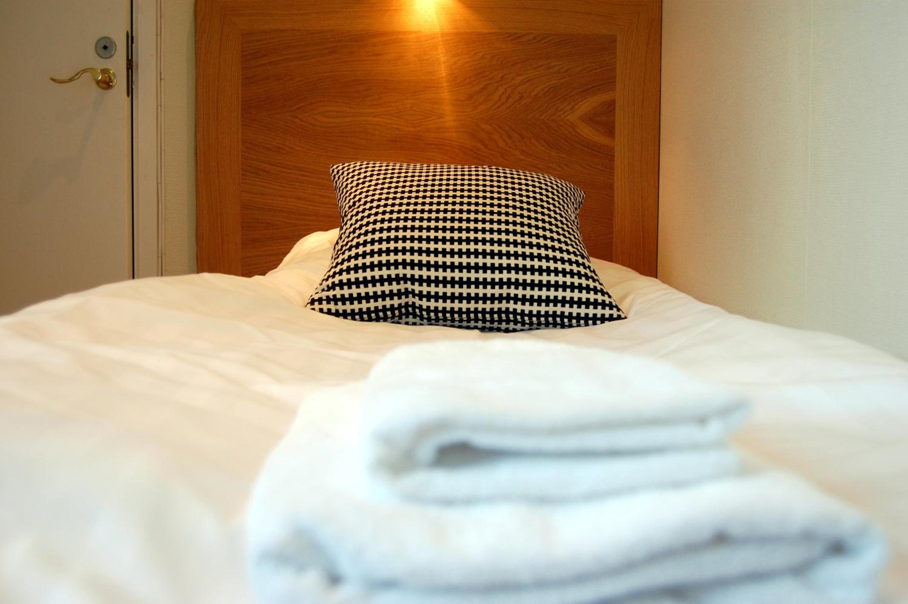 Single Room photo 3