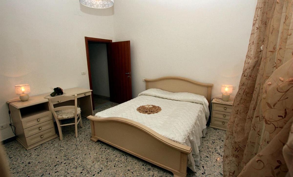 Two-Bedroom Apartment photo 2