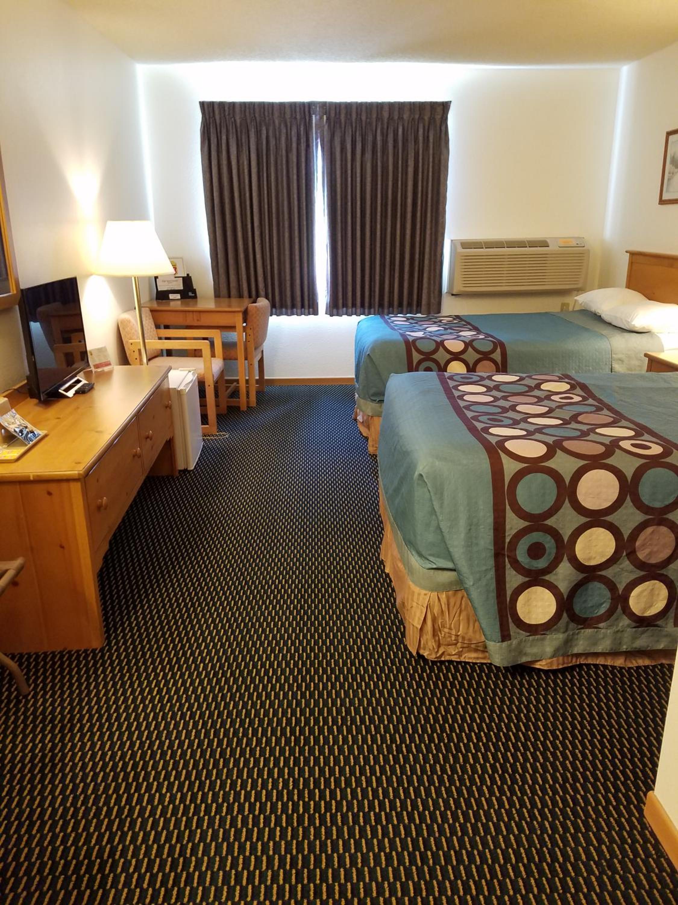 Family Room with Two Double Beds - Non-Smoking