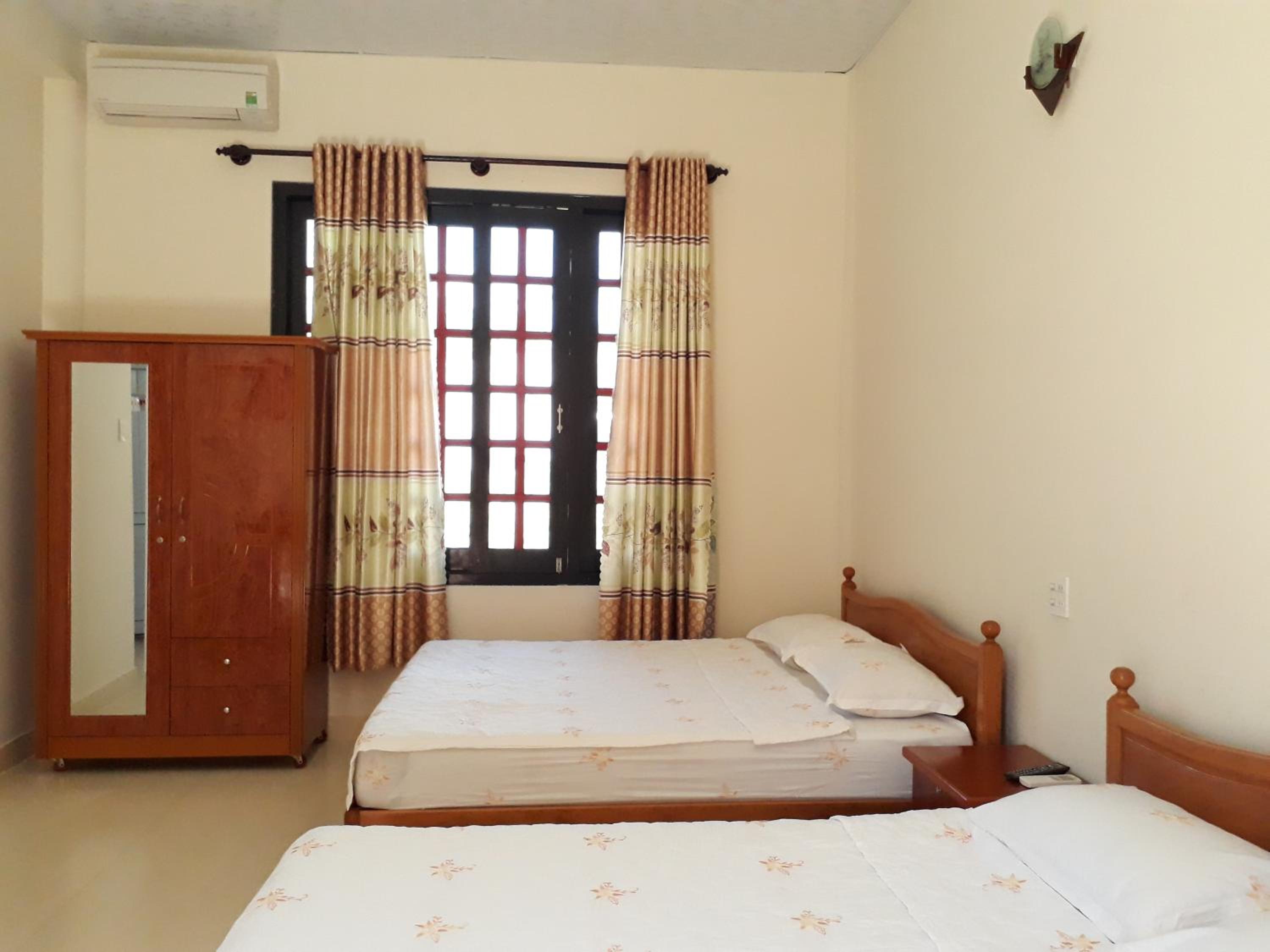 Deluxe Family Room - Photo 14