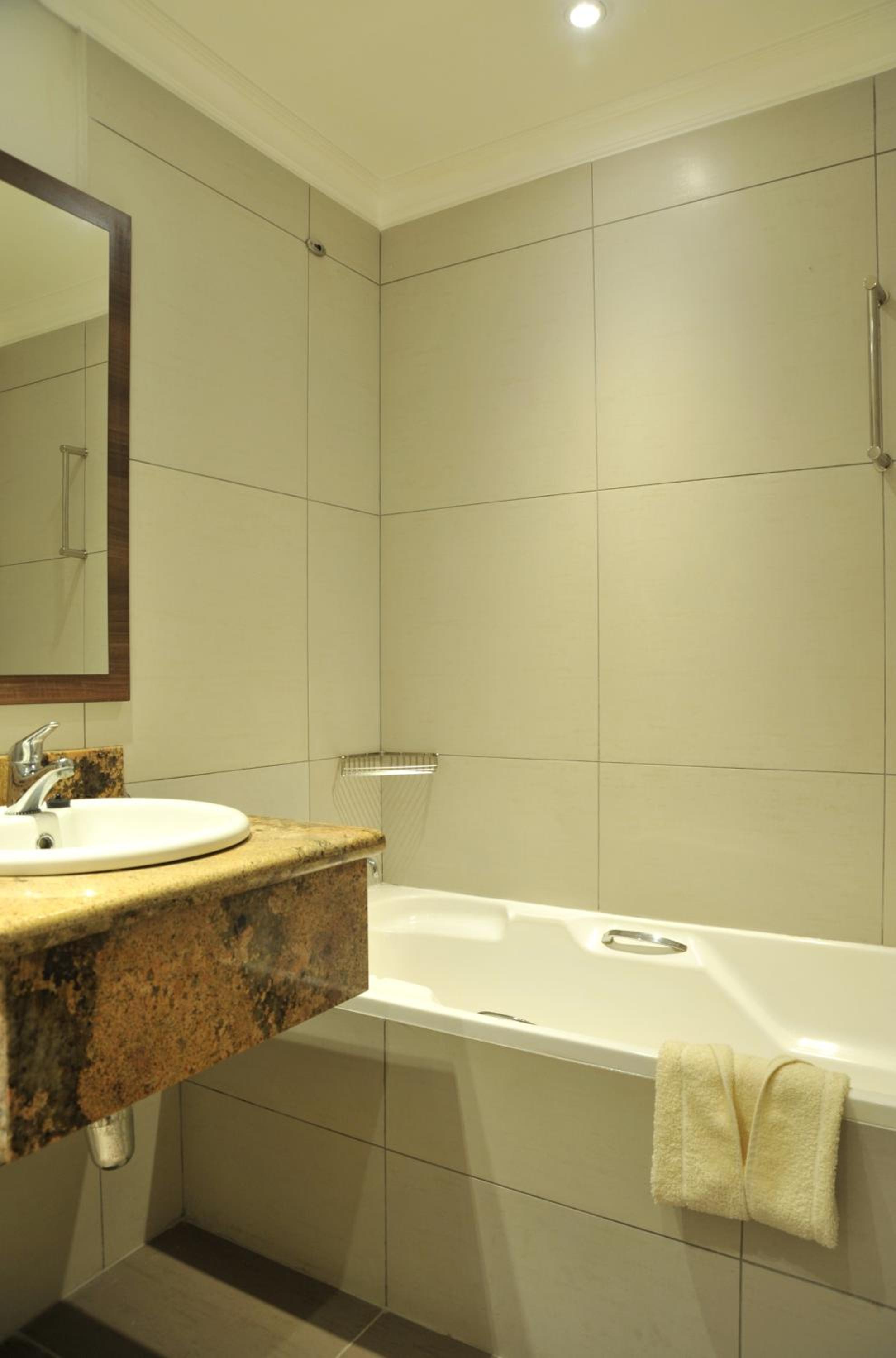 Standard Double Room - Photo 4