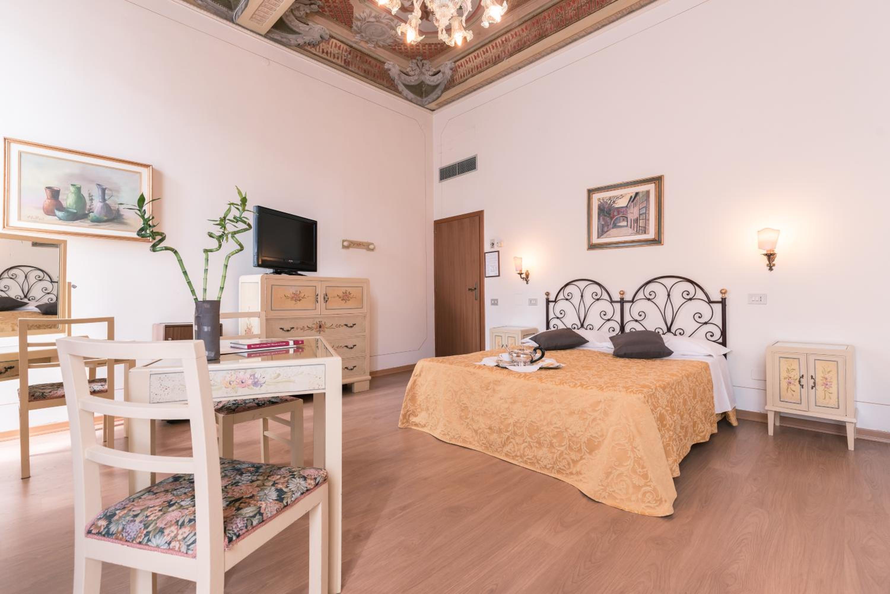 Triple Room - Photo 3