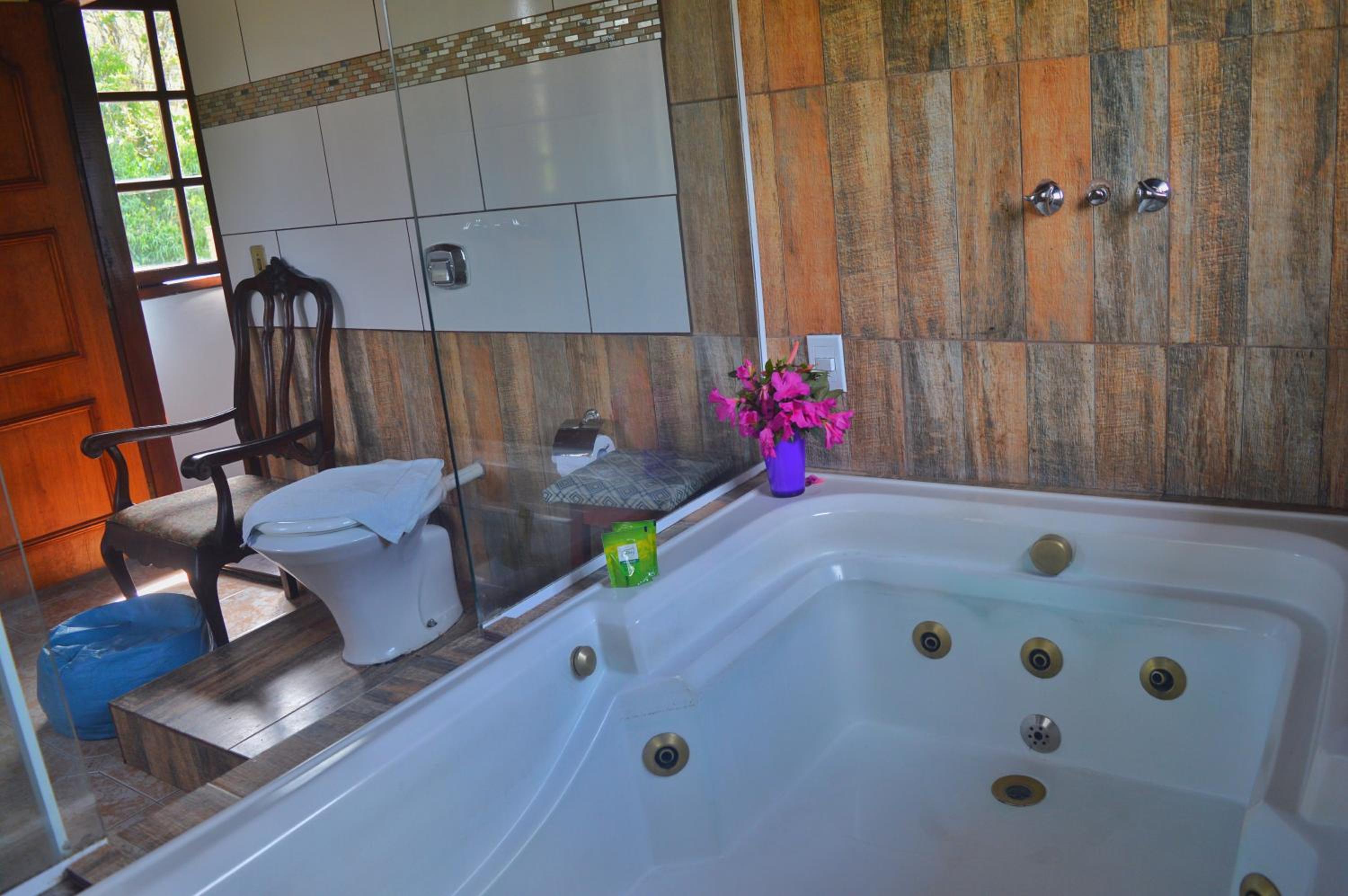 Deluxe Double Room with Spa Bath  photo 3
