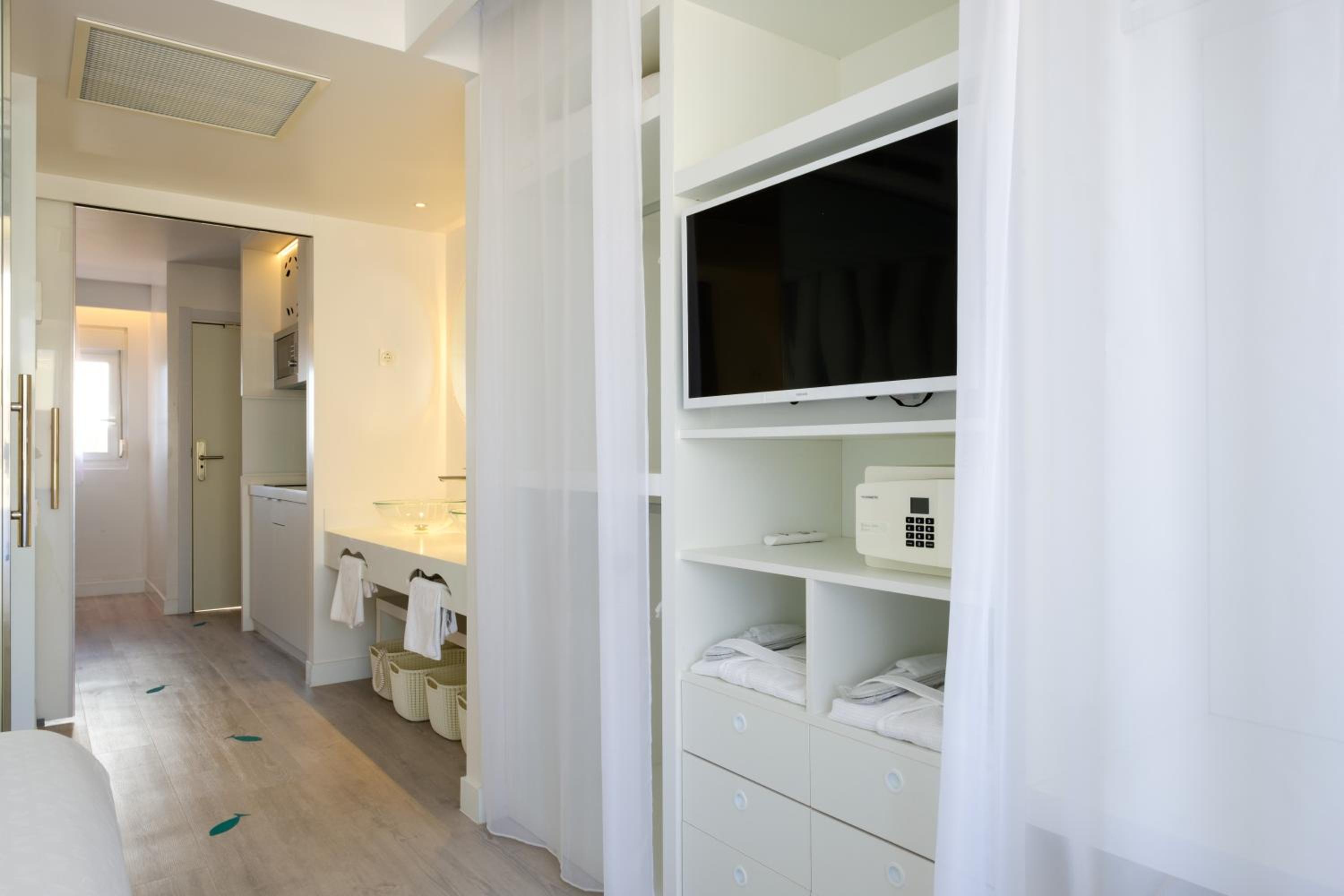 Deluxe Apartment photo 3