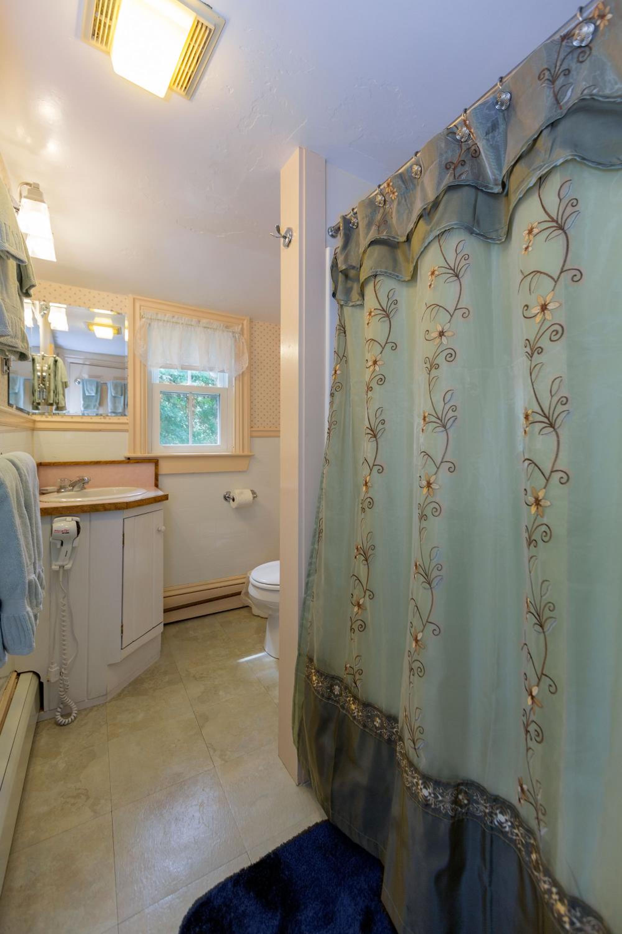Two-Bedroom Suite photo 2