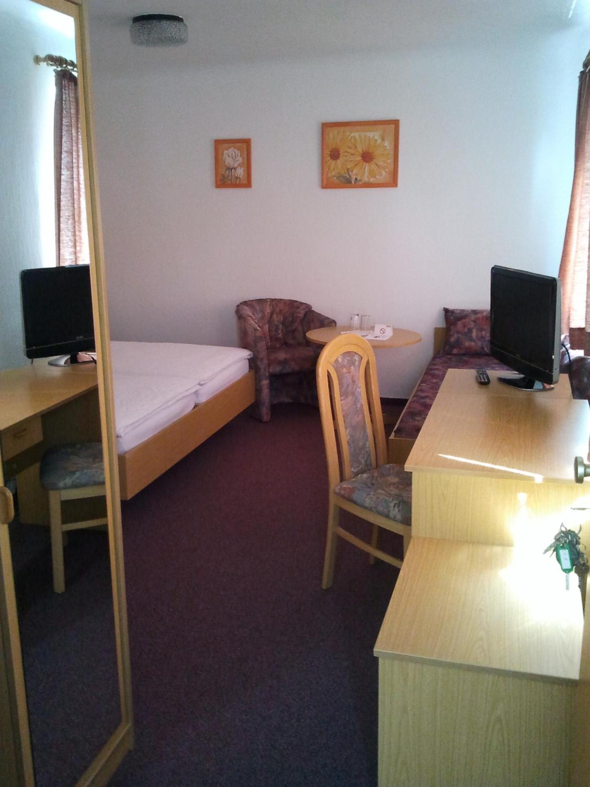 Double Room photo 3