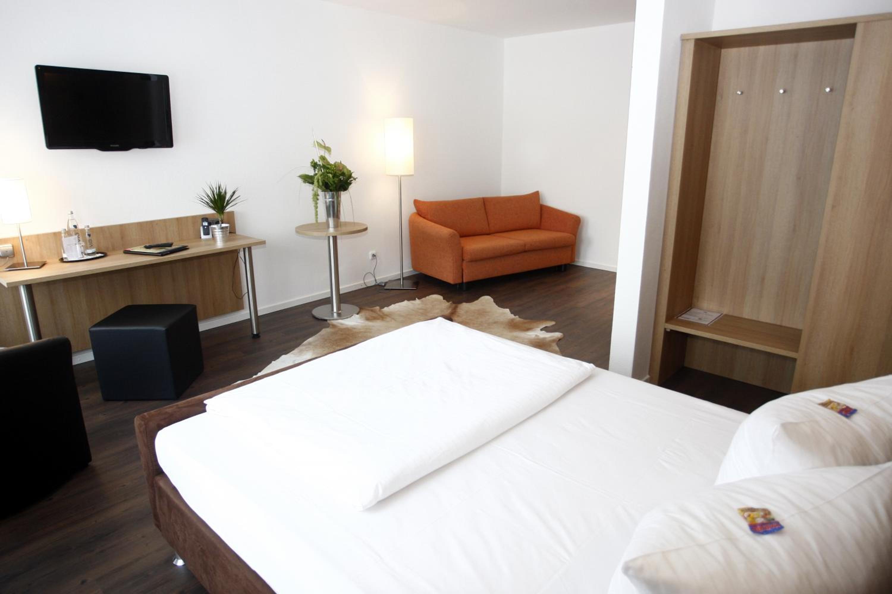 Double Room - Photo 15
