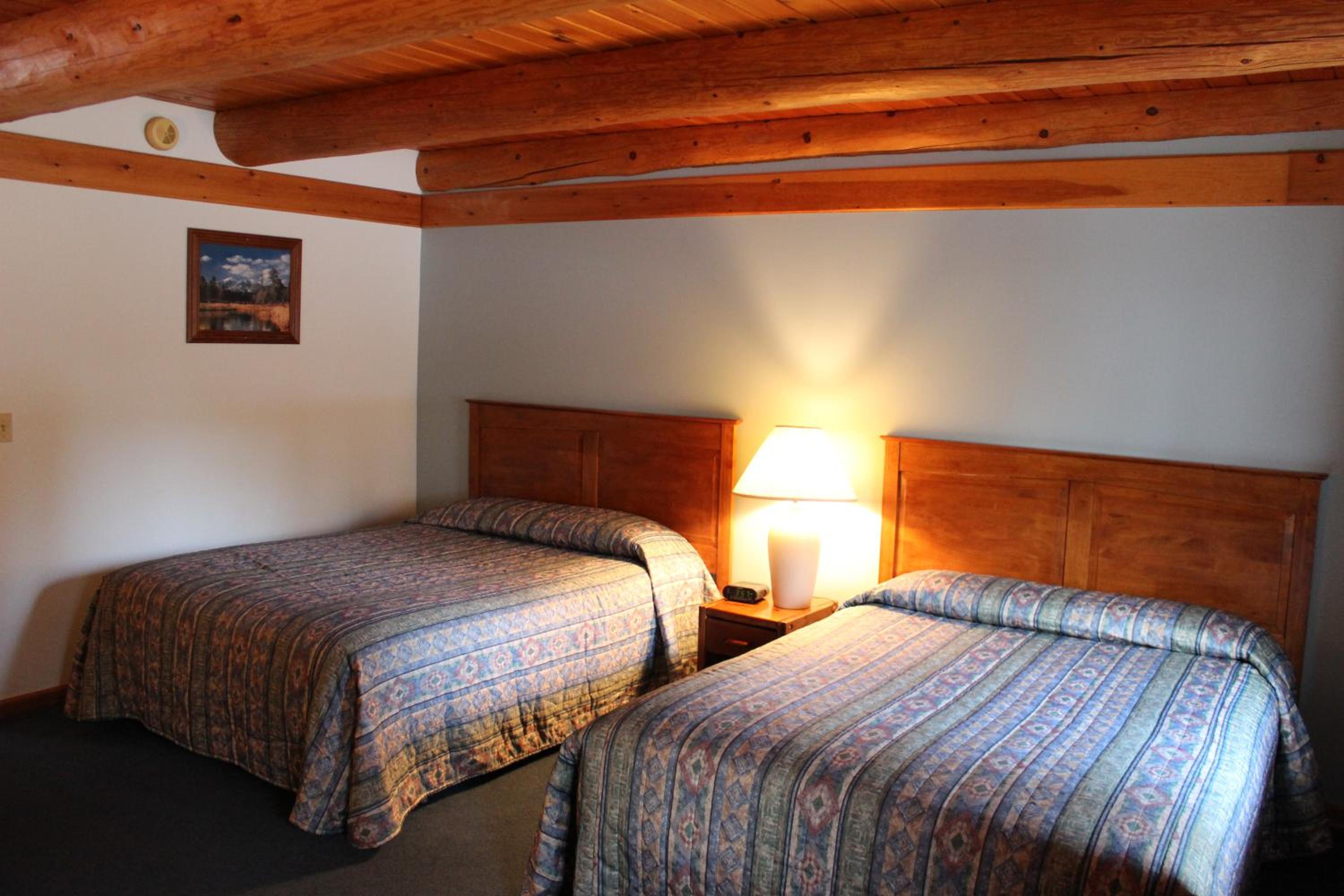 Queen Room with Pool View photo 3
