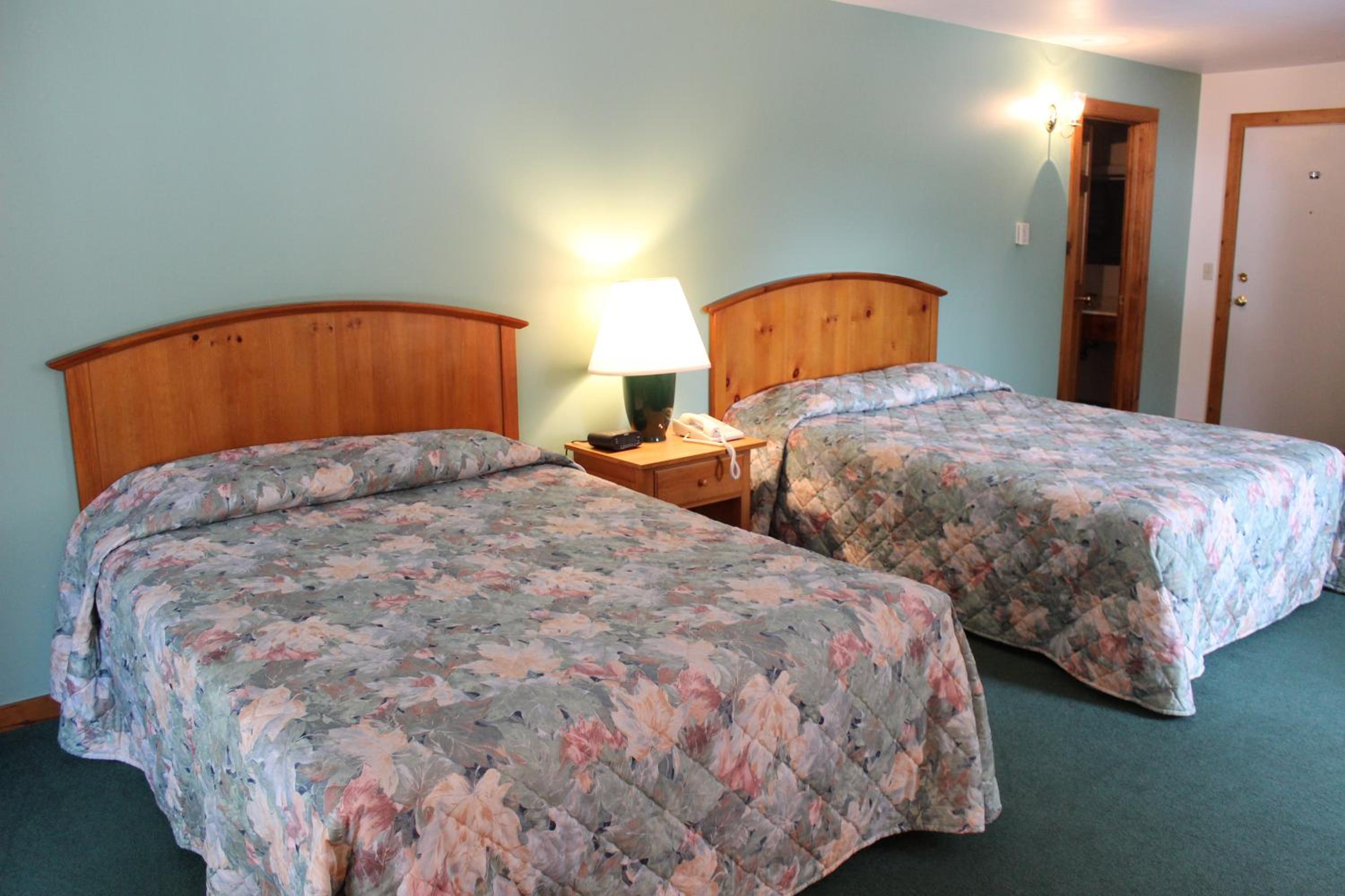 Queen Room with Balcony photo 3
