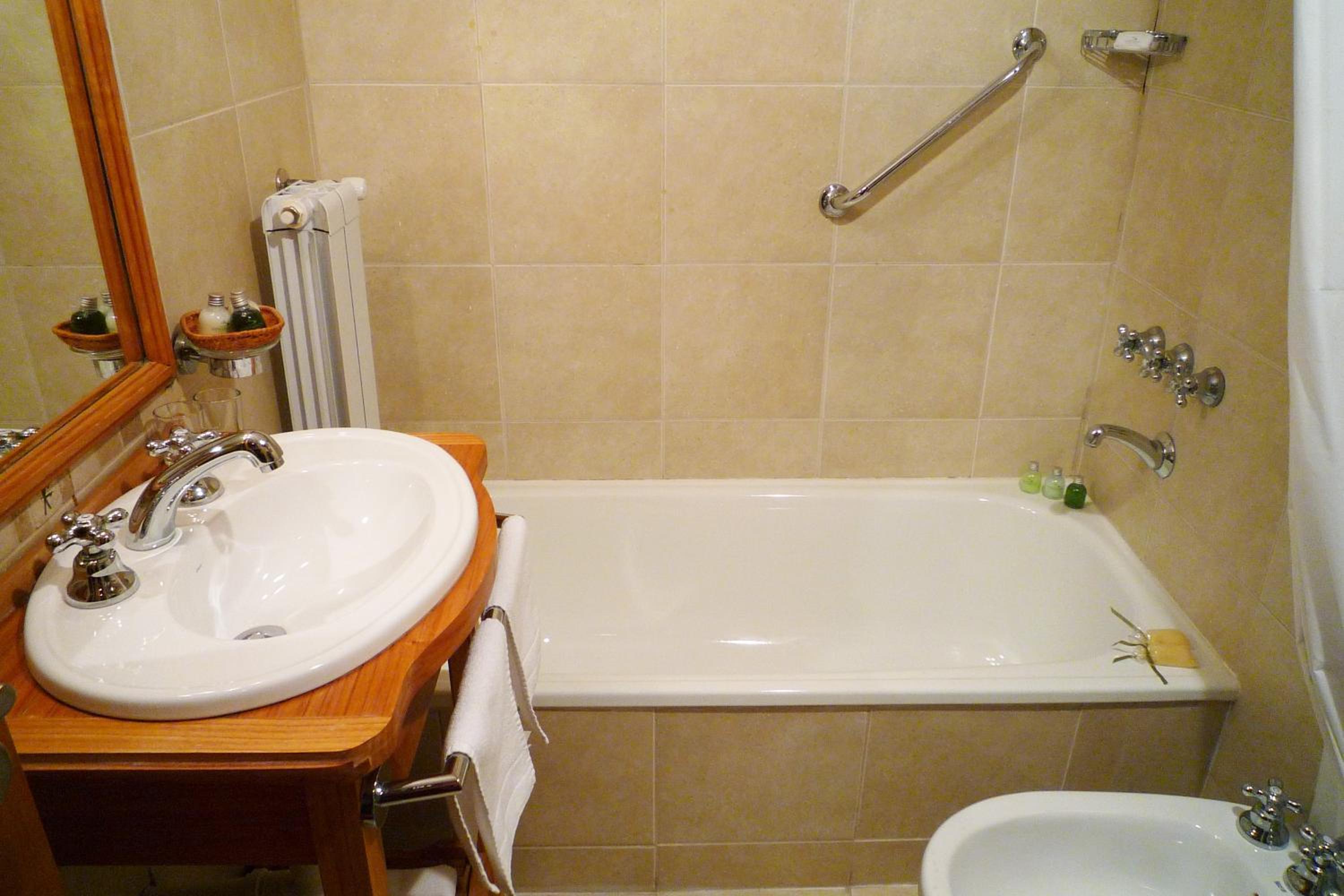 Classic Double or Twin Room photo 2