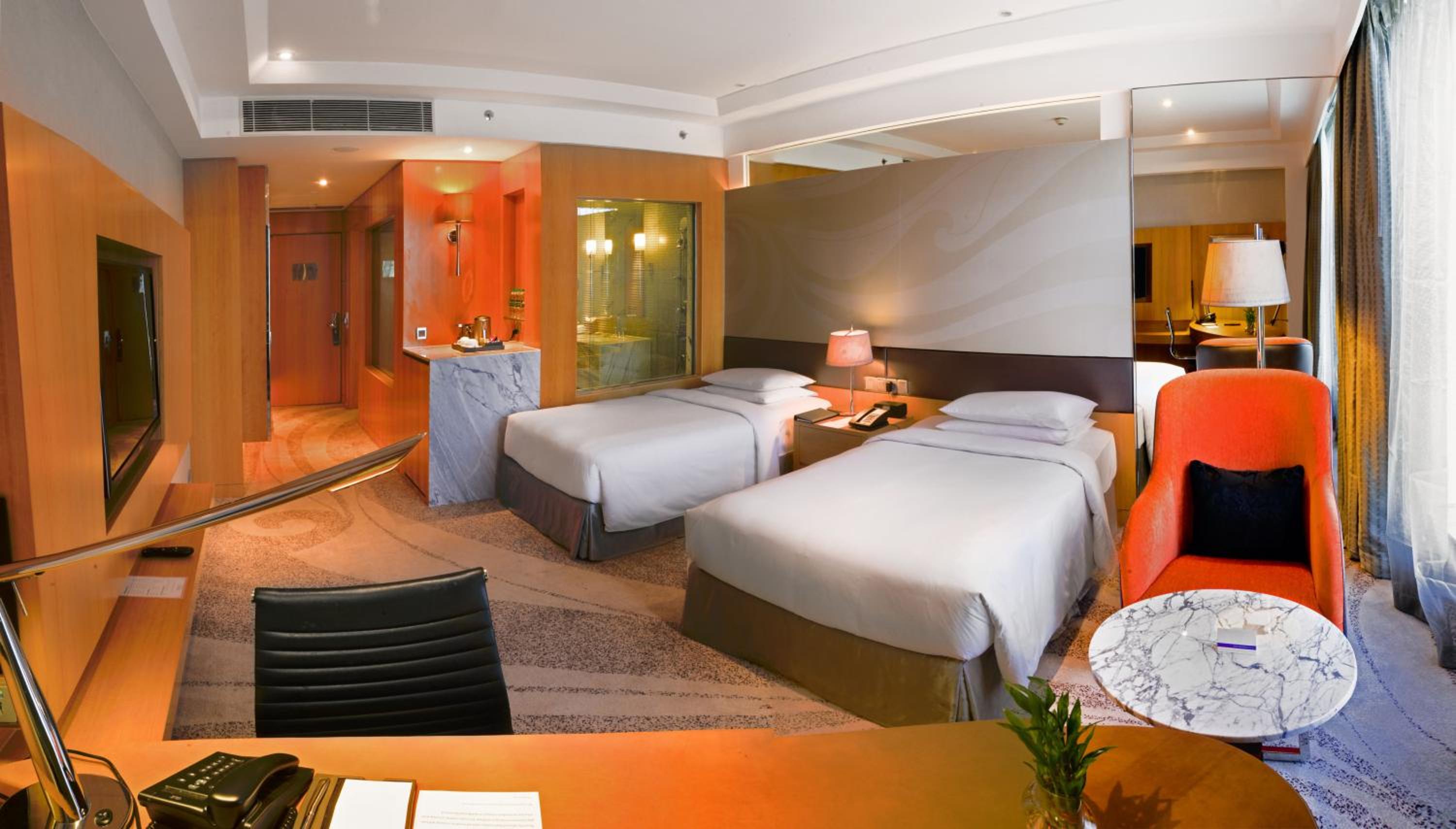 Twin Room with 15% Discount on Food & Soft Beverages, 15% Discount on Spa & Confirmed late check out till 14:00 Hrs photo 3