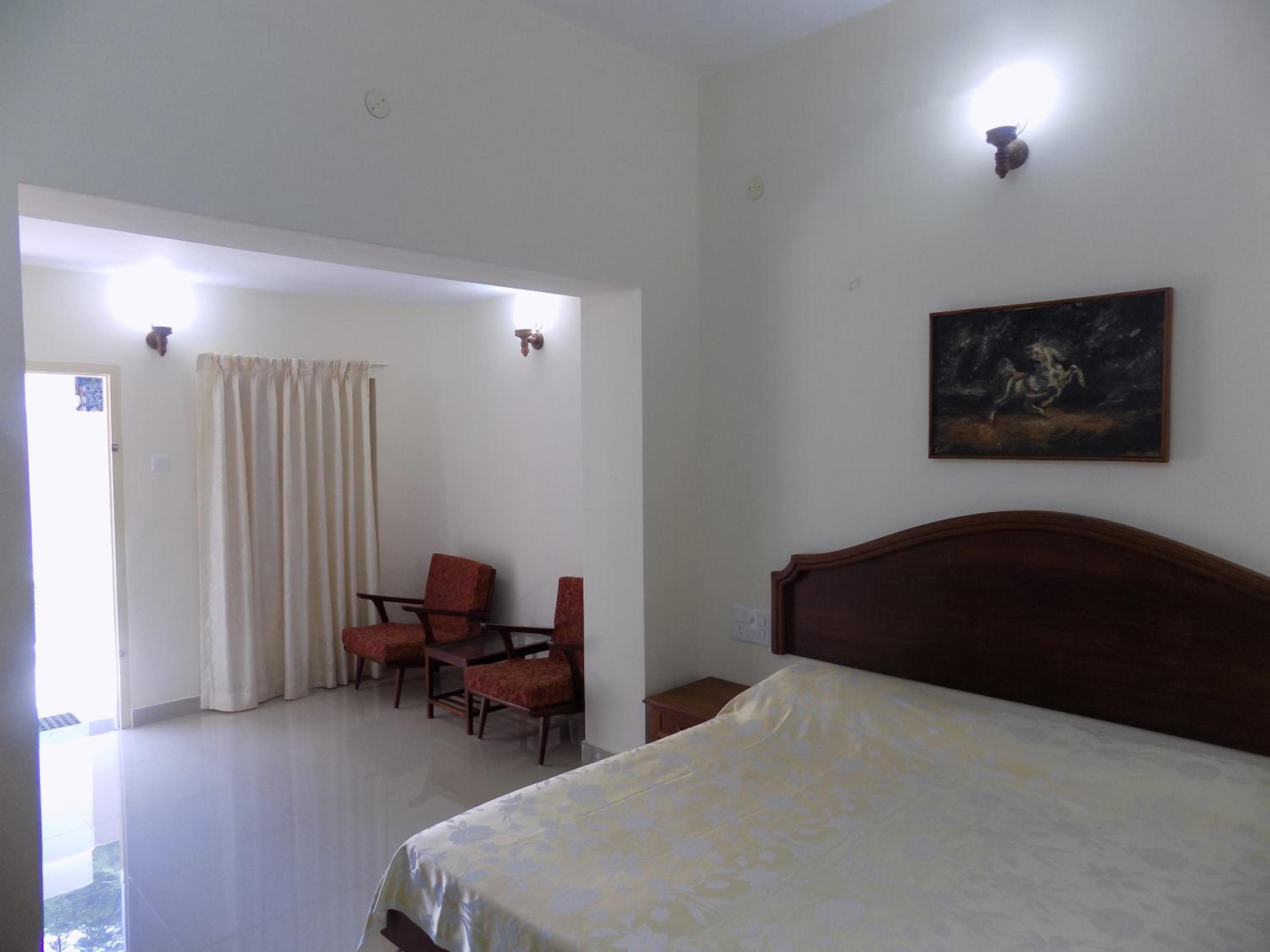 Superior King Room - Photo 4