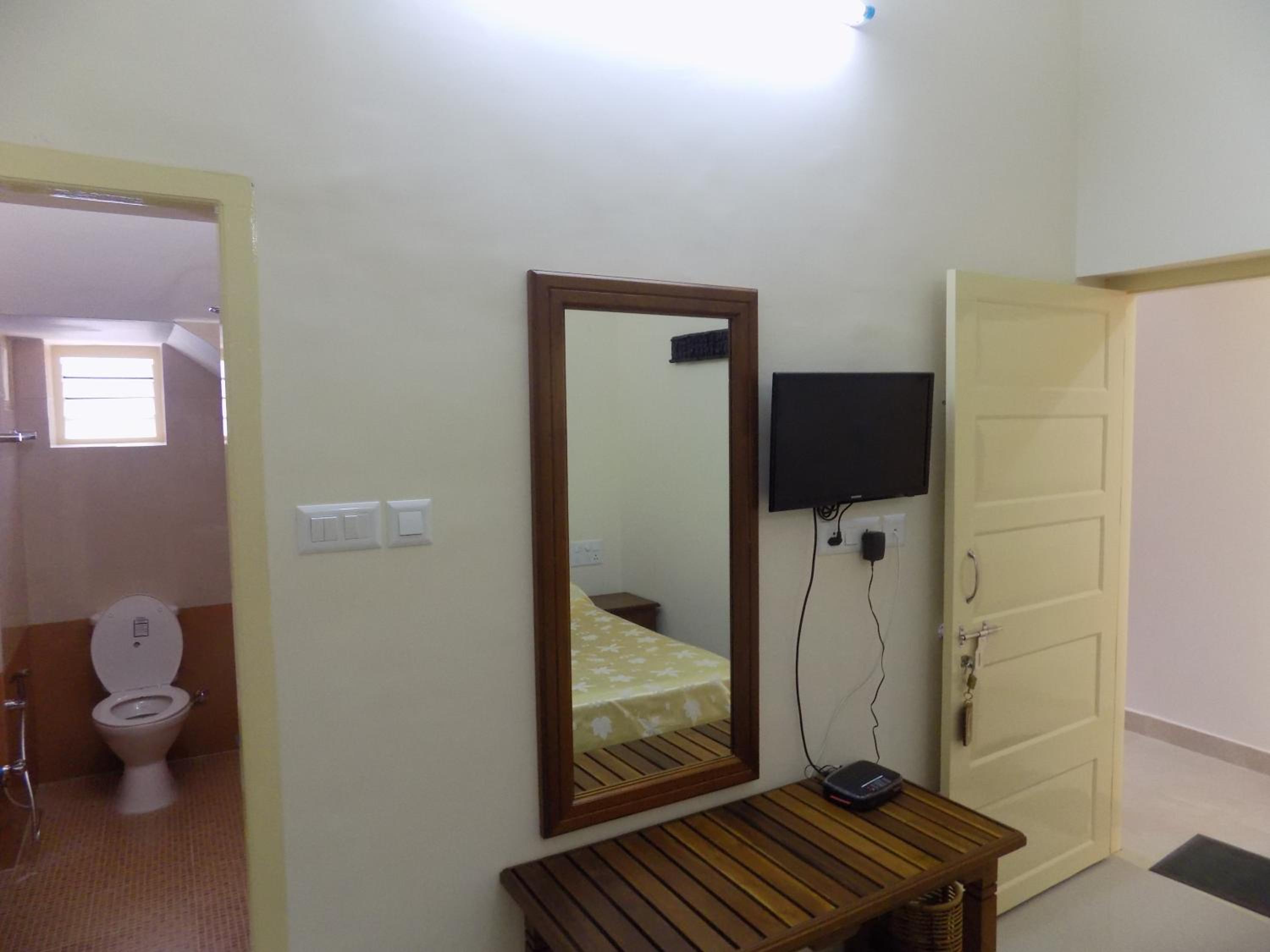 Deluxe Room - Photo 3