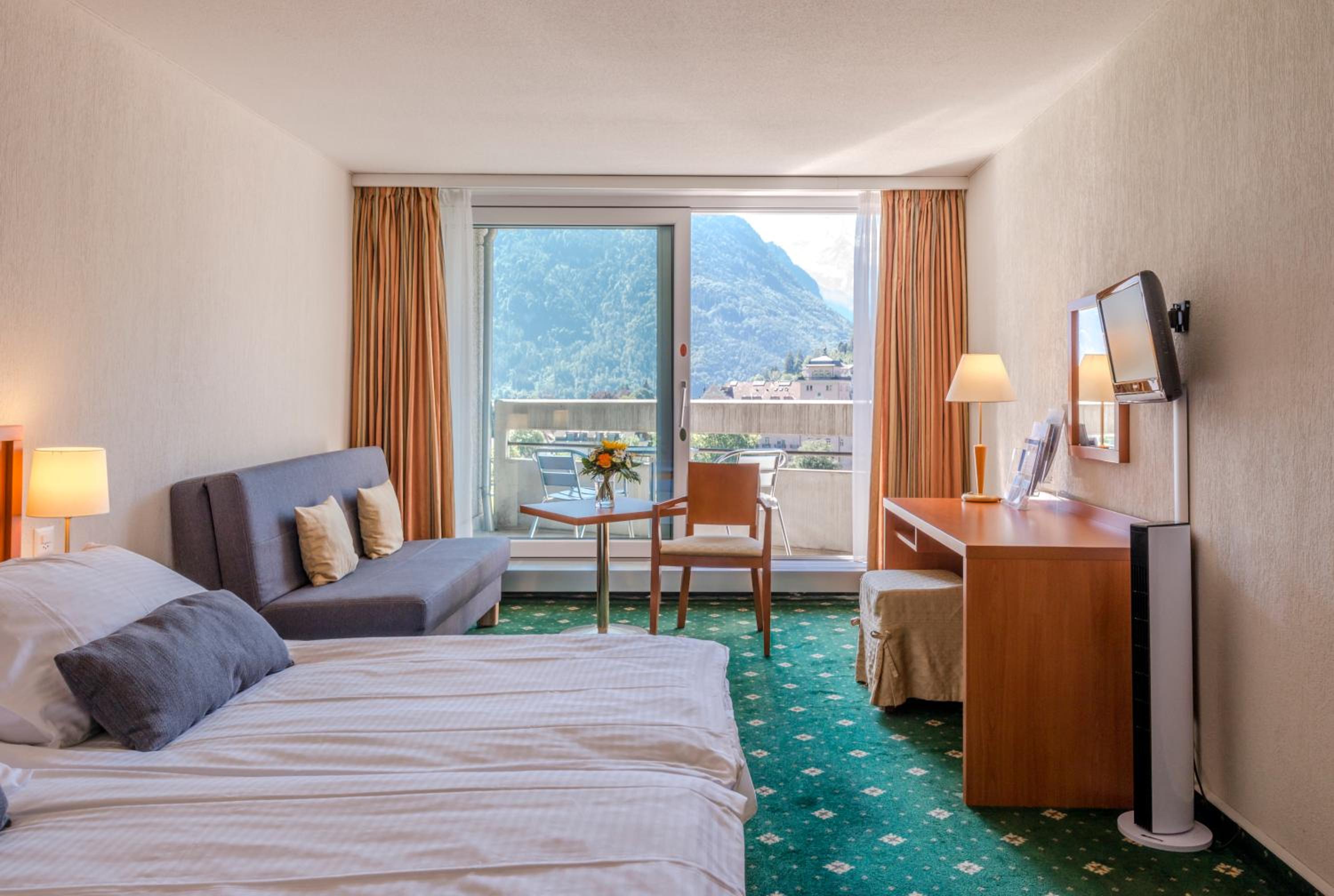Standard Twin Room - Photo 3