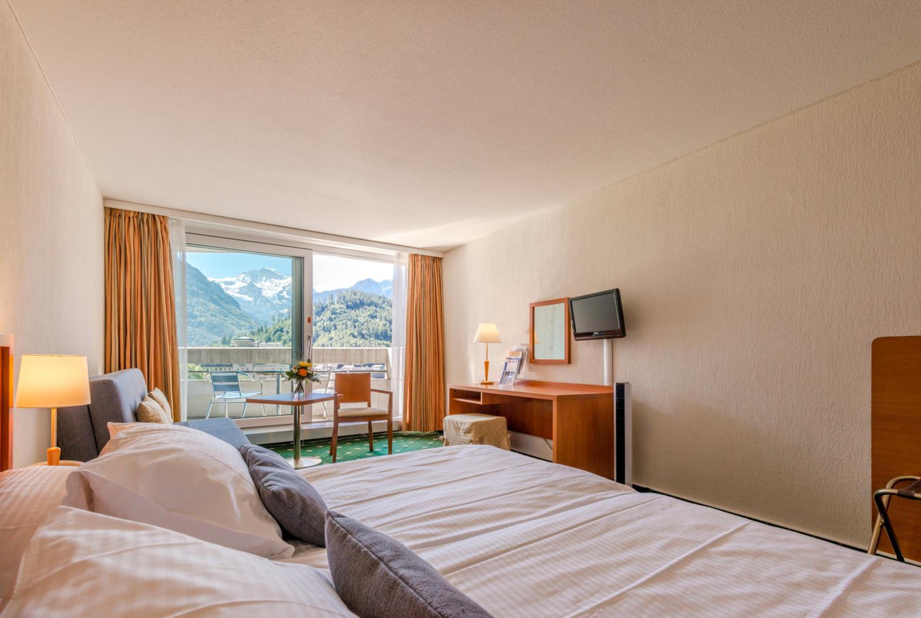 Standard Twin Room - Photo 1