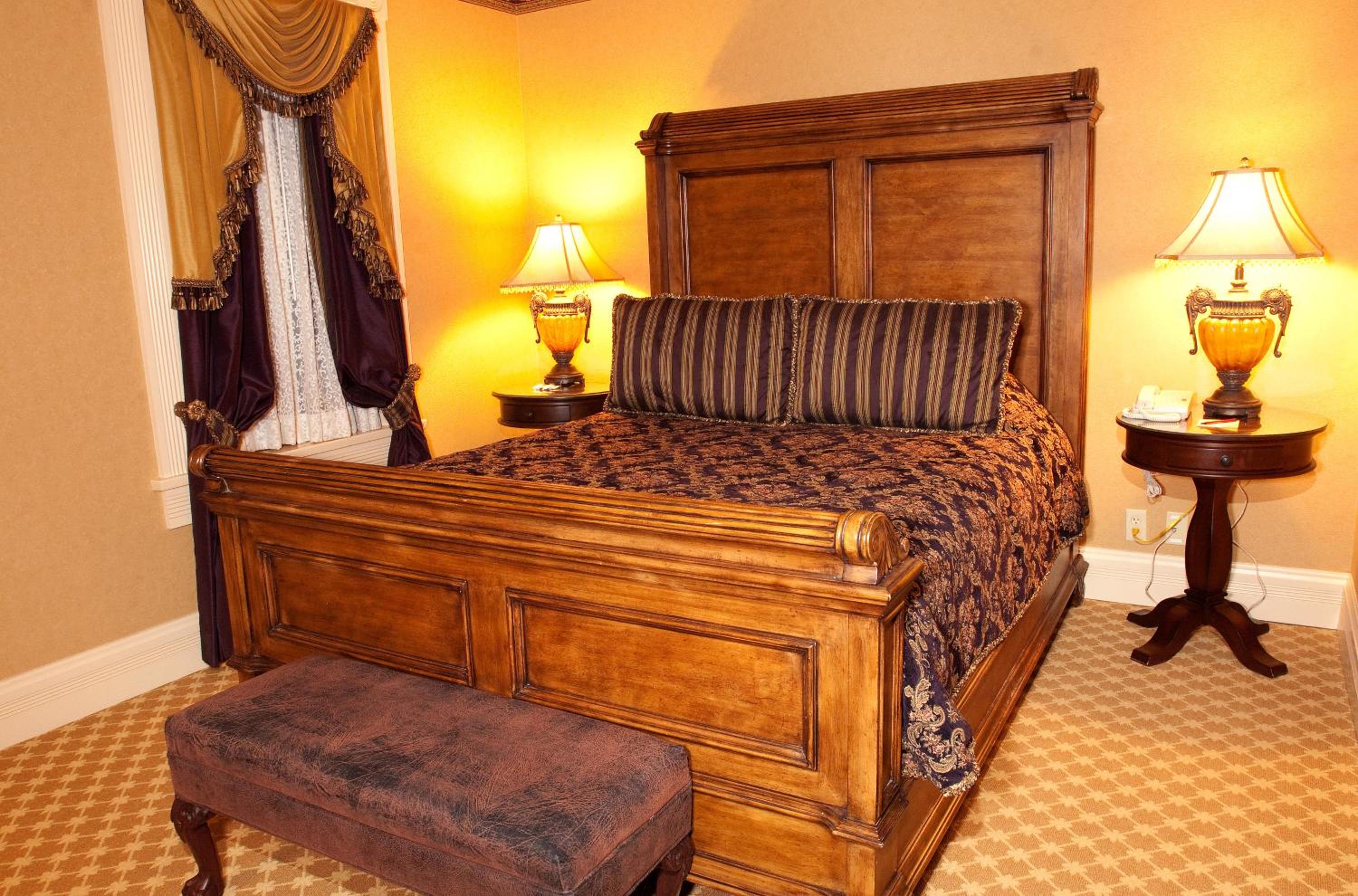 Queen Junior Suite photo 2