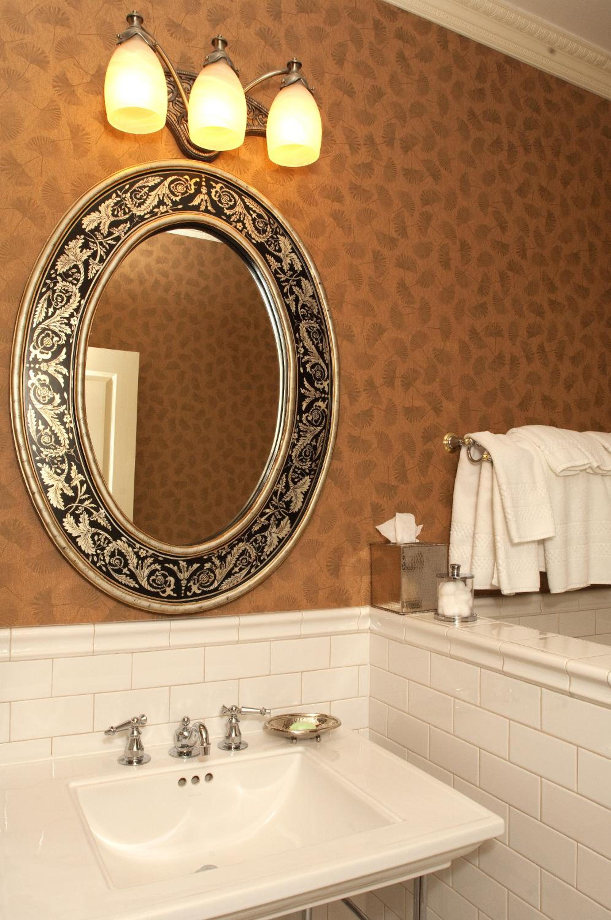 Queen Suite photo 3