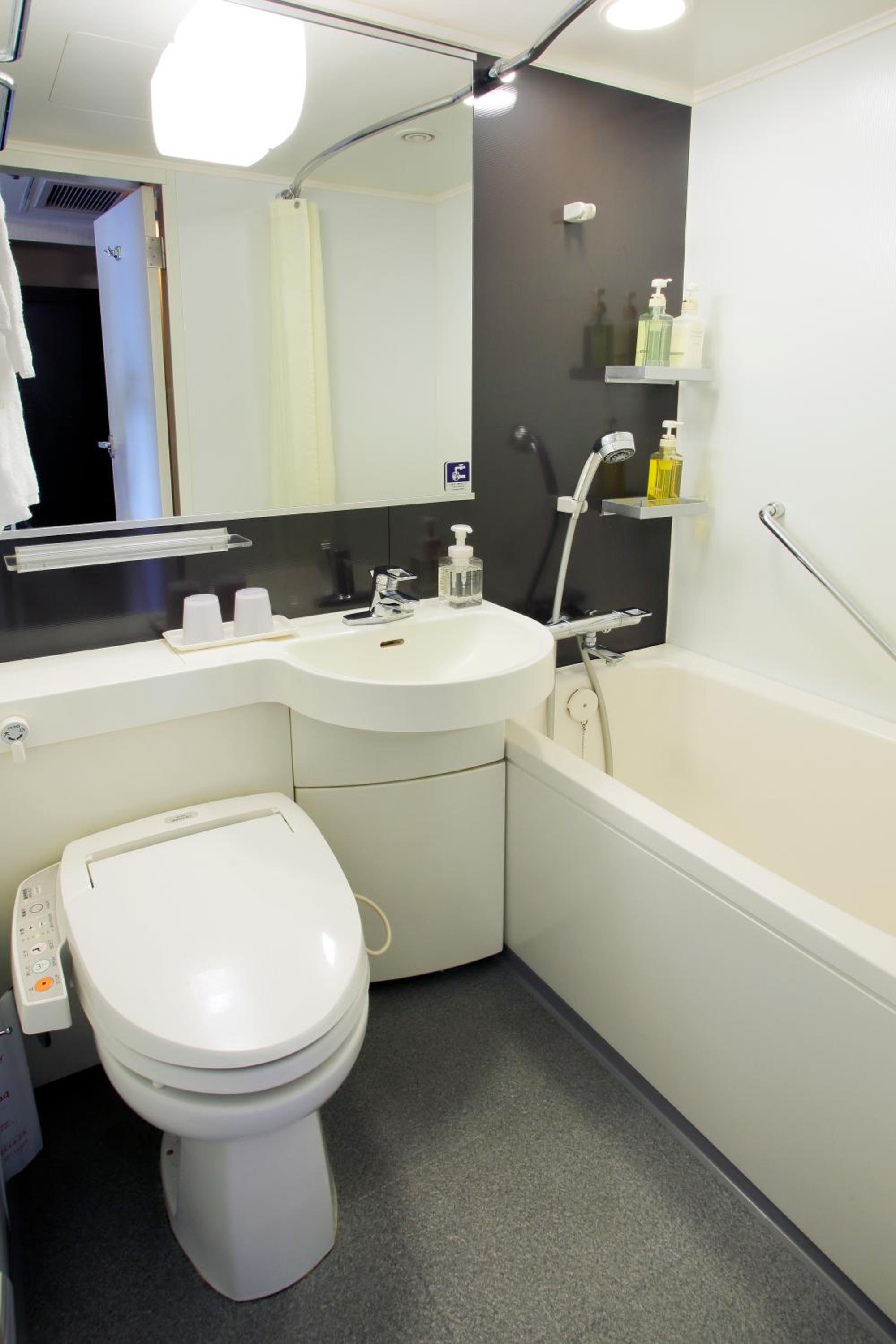 Standard Double Room - Non-Smoking - Photo 5