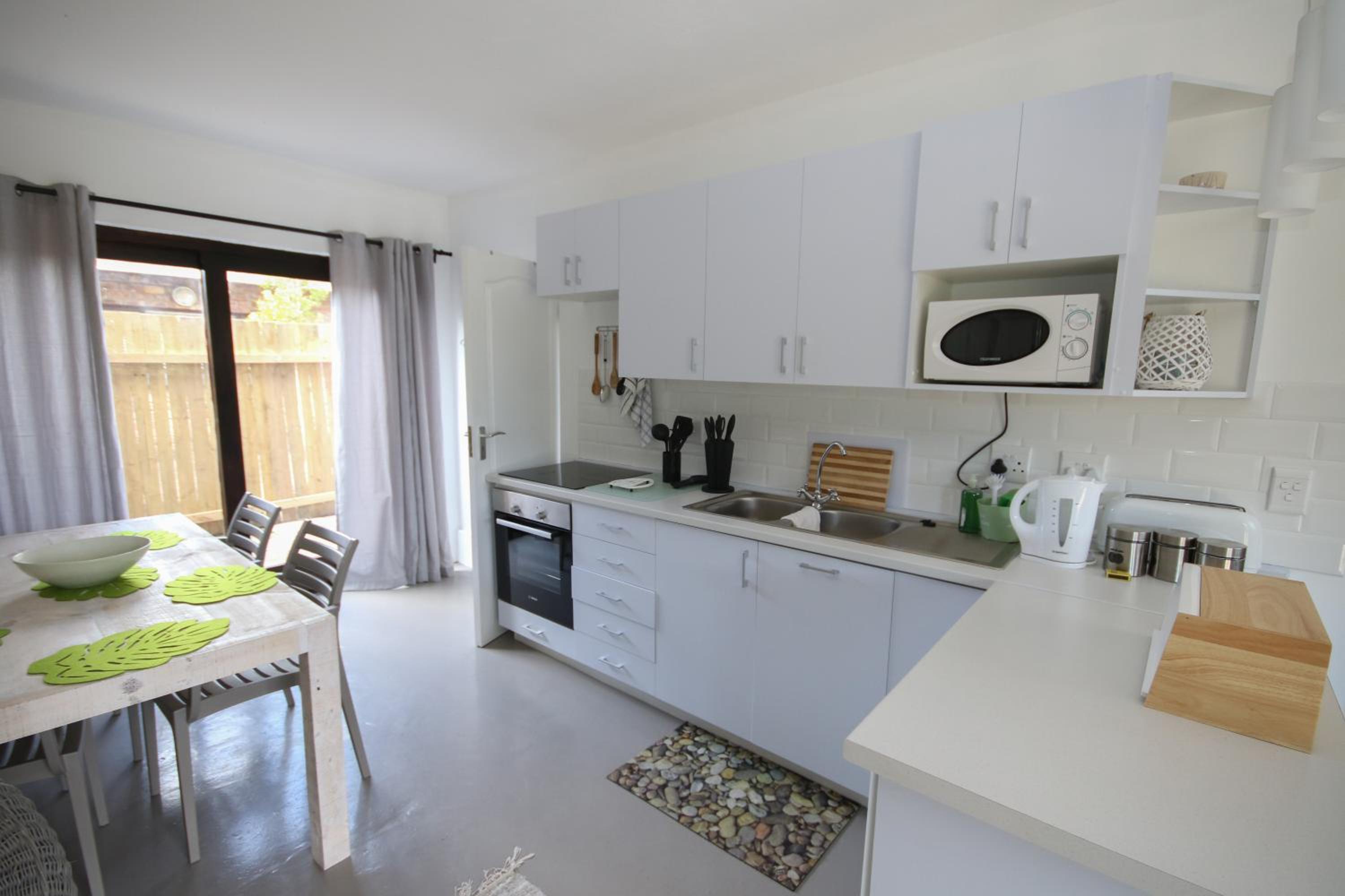 Apartment with Lake View - Photo 21