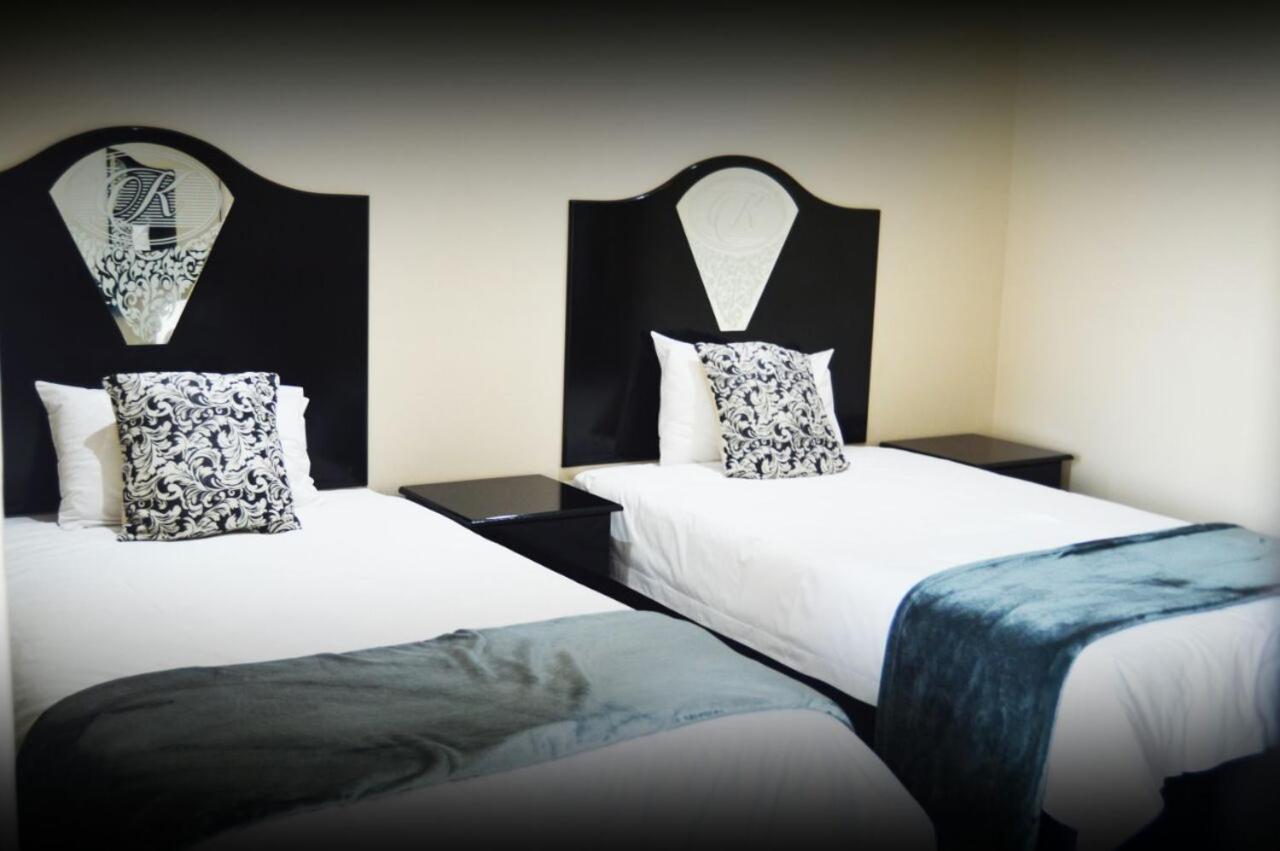 Basic Twin Room photo 1
