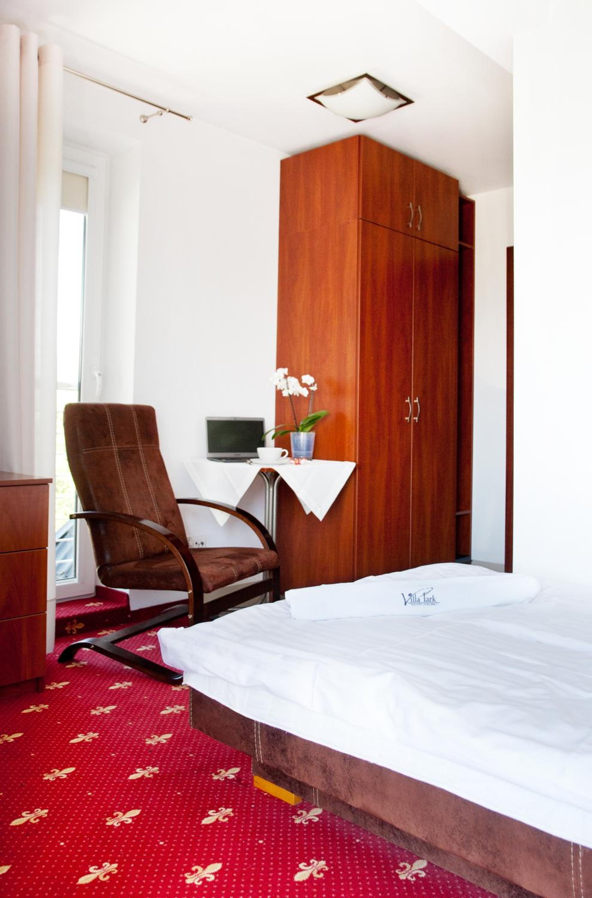 Single Room photo 3