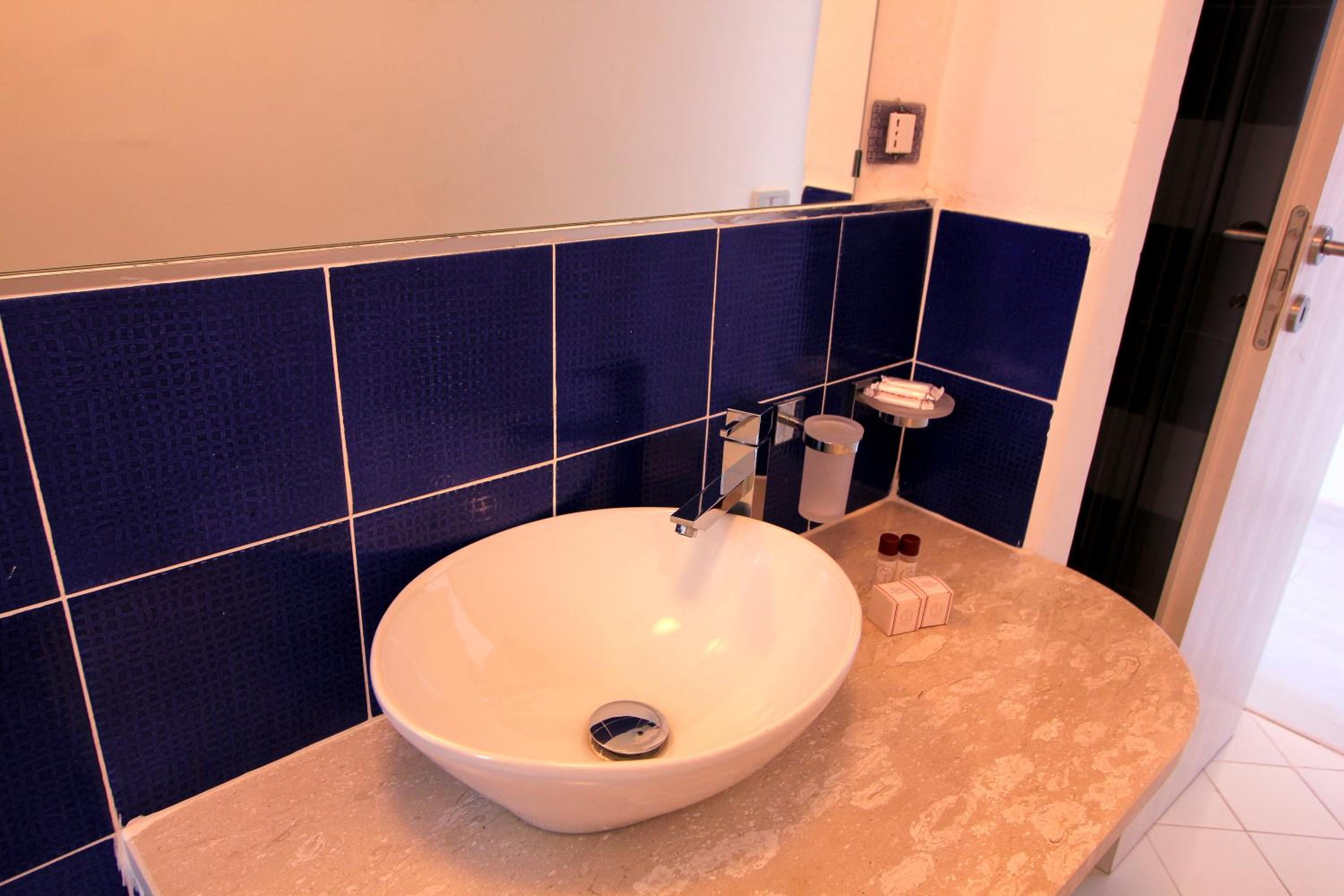Suite with Balcony photo 3