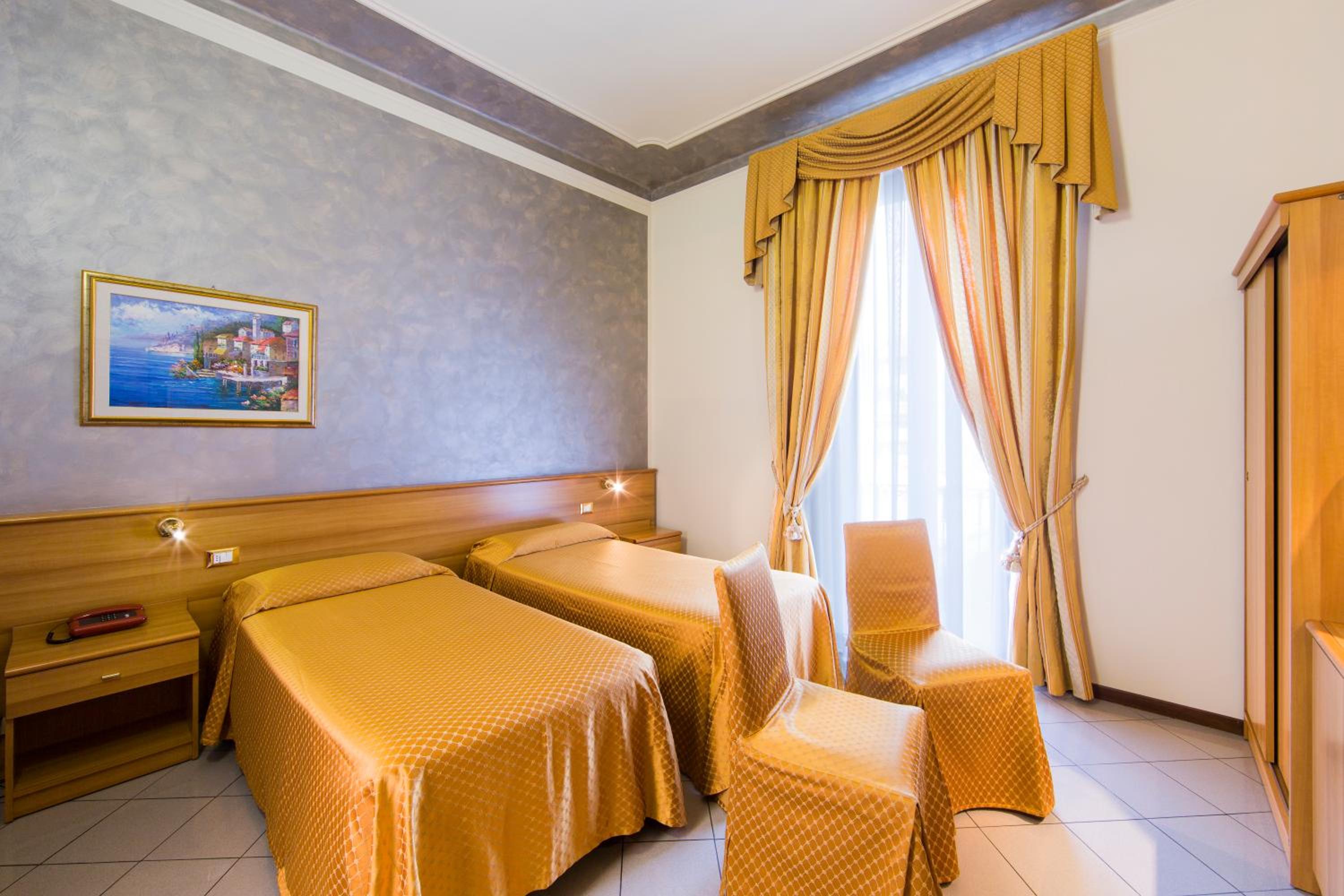 Double or Twin Room - Photo 1