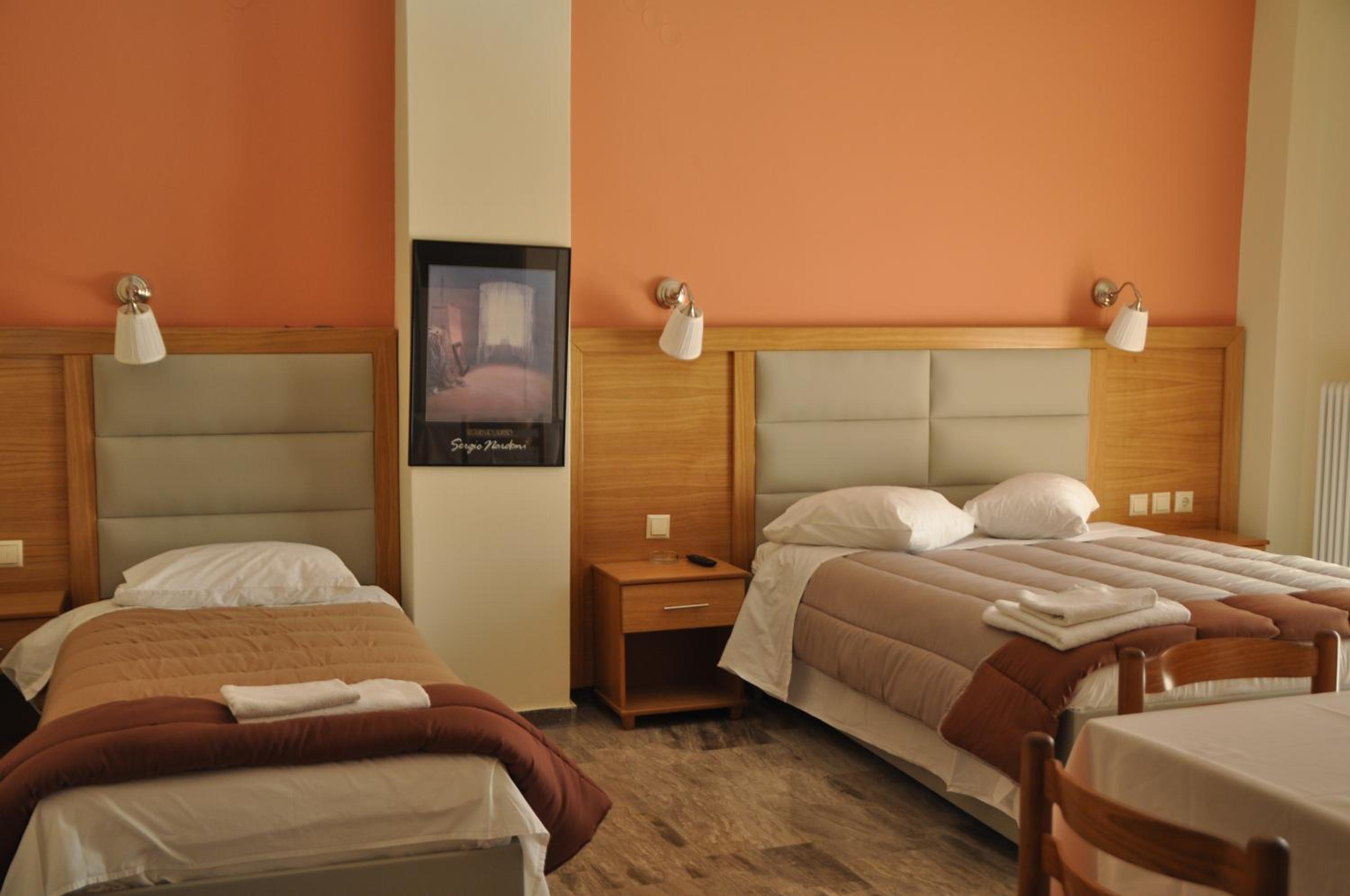 Deluxe Triple Room with Sea View - Photo 6