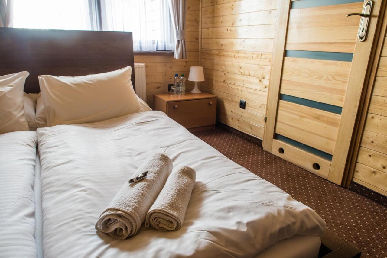 Deluxe Double Room with Bath photo 3