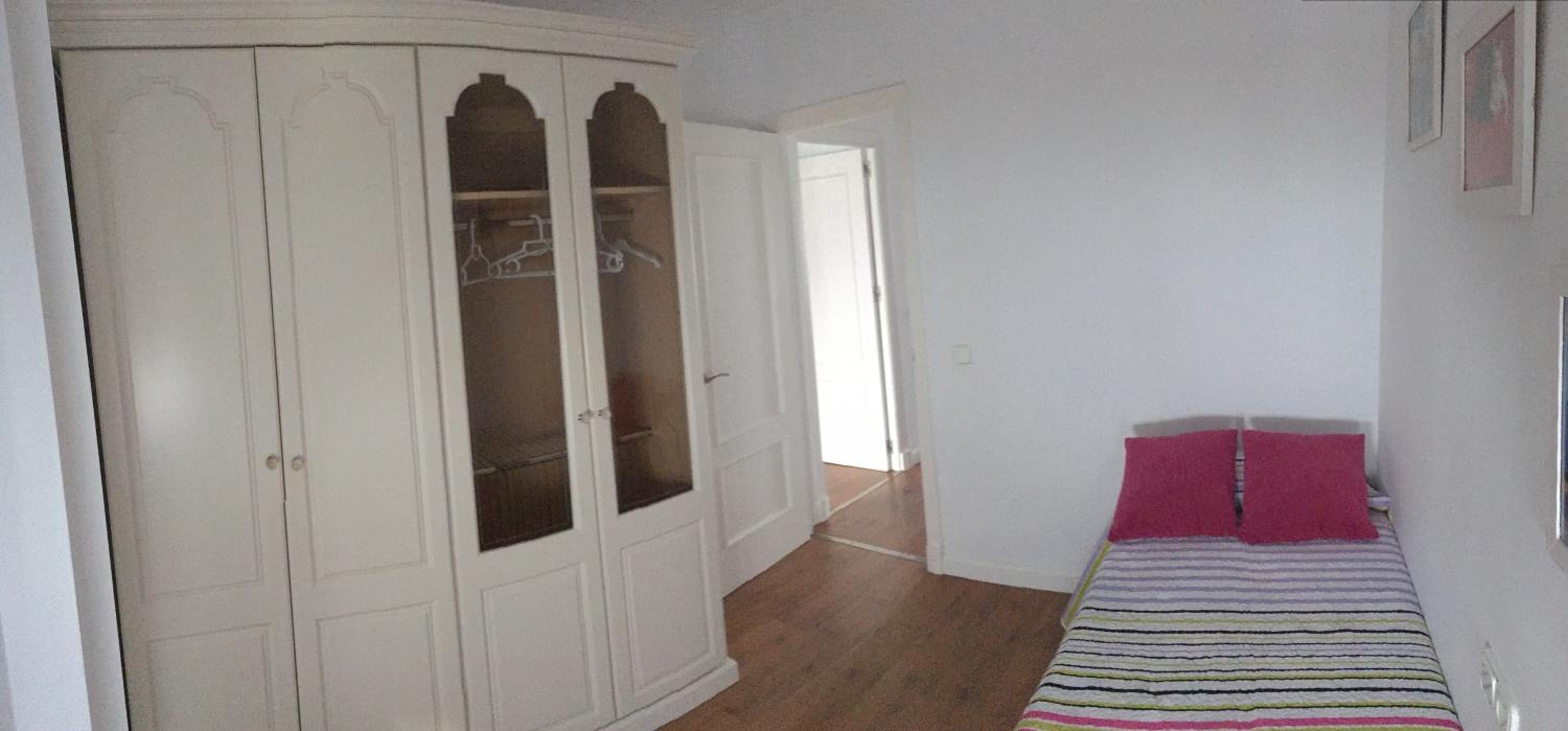 Apartment photo 2