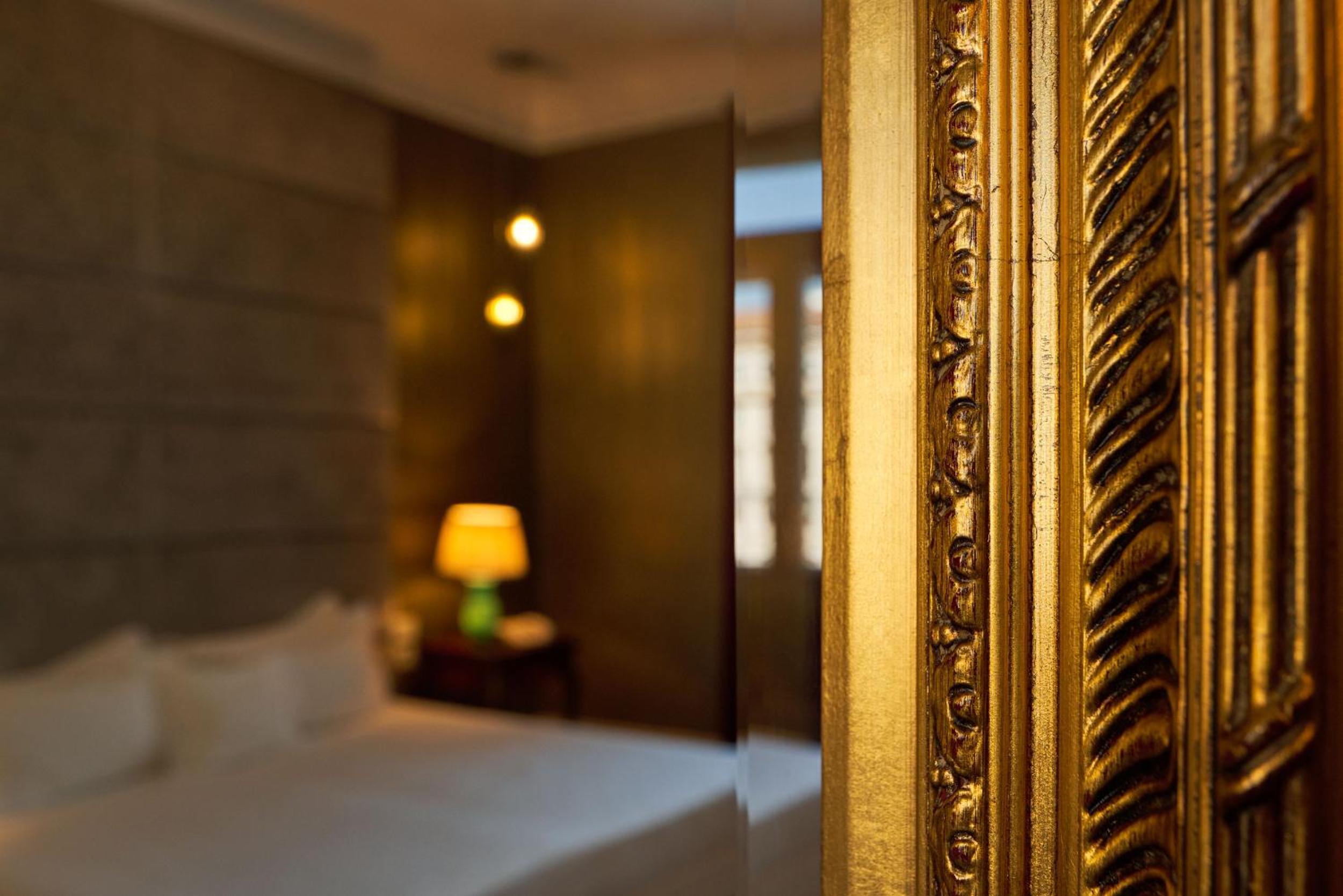 Suite Prestige with Square View - Photo 16