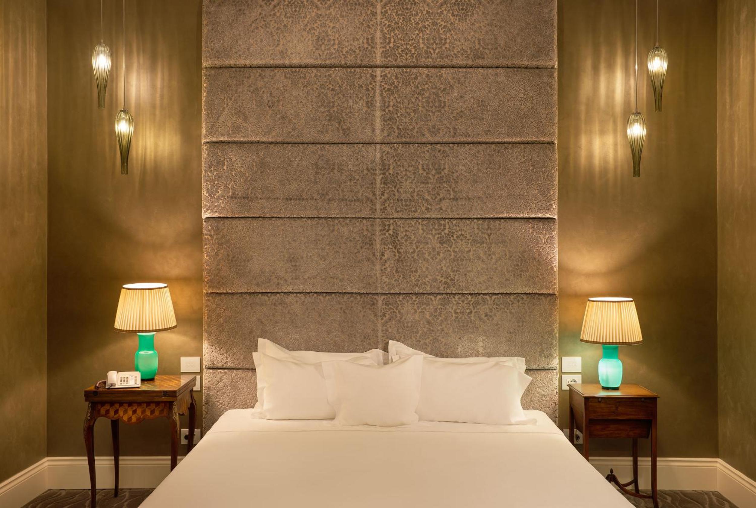 Suite Prestige with Square View - Photo 25
