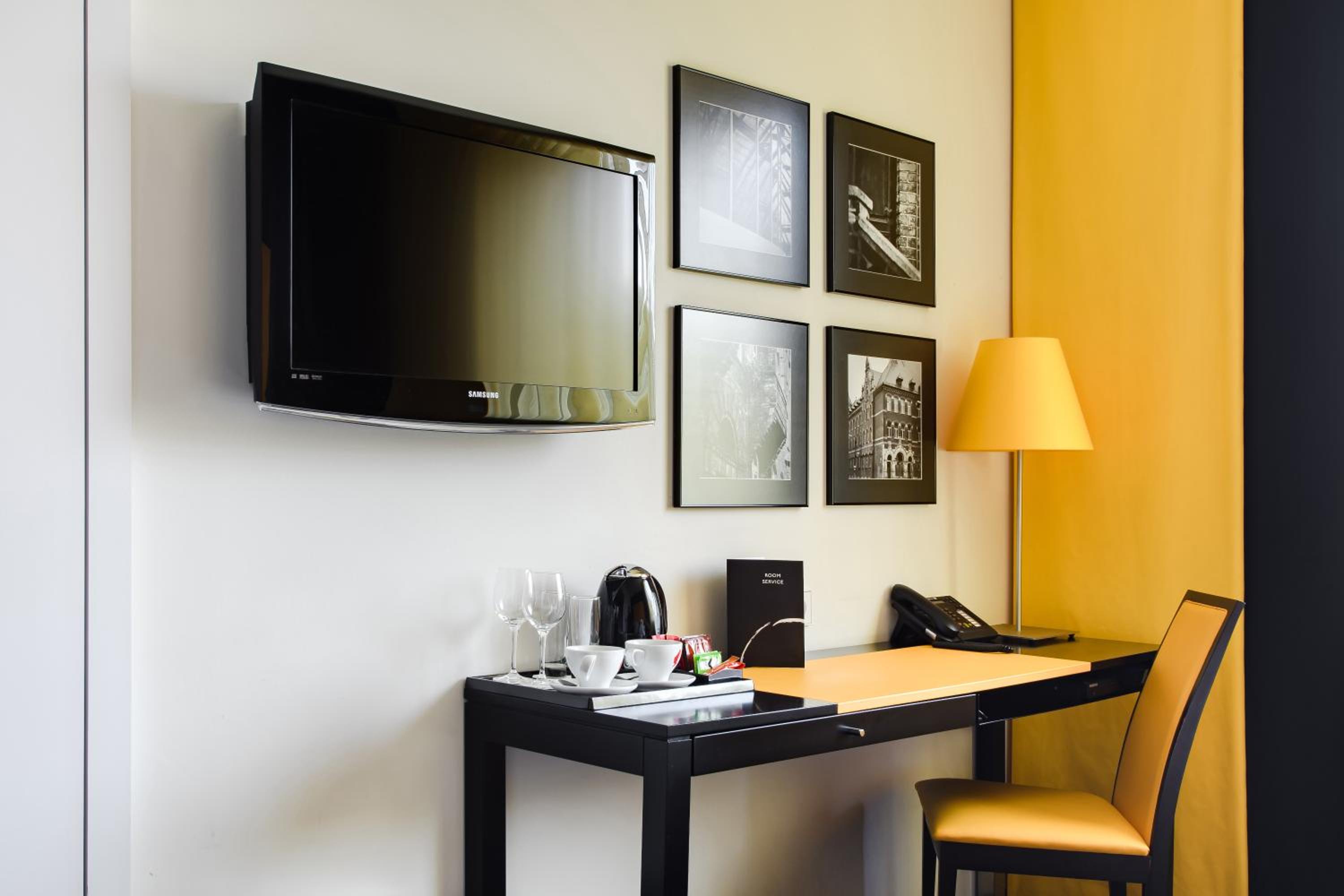 Accessible Room - Photo 3