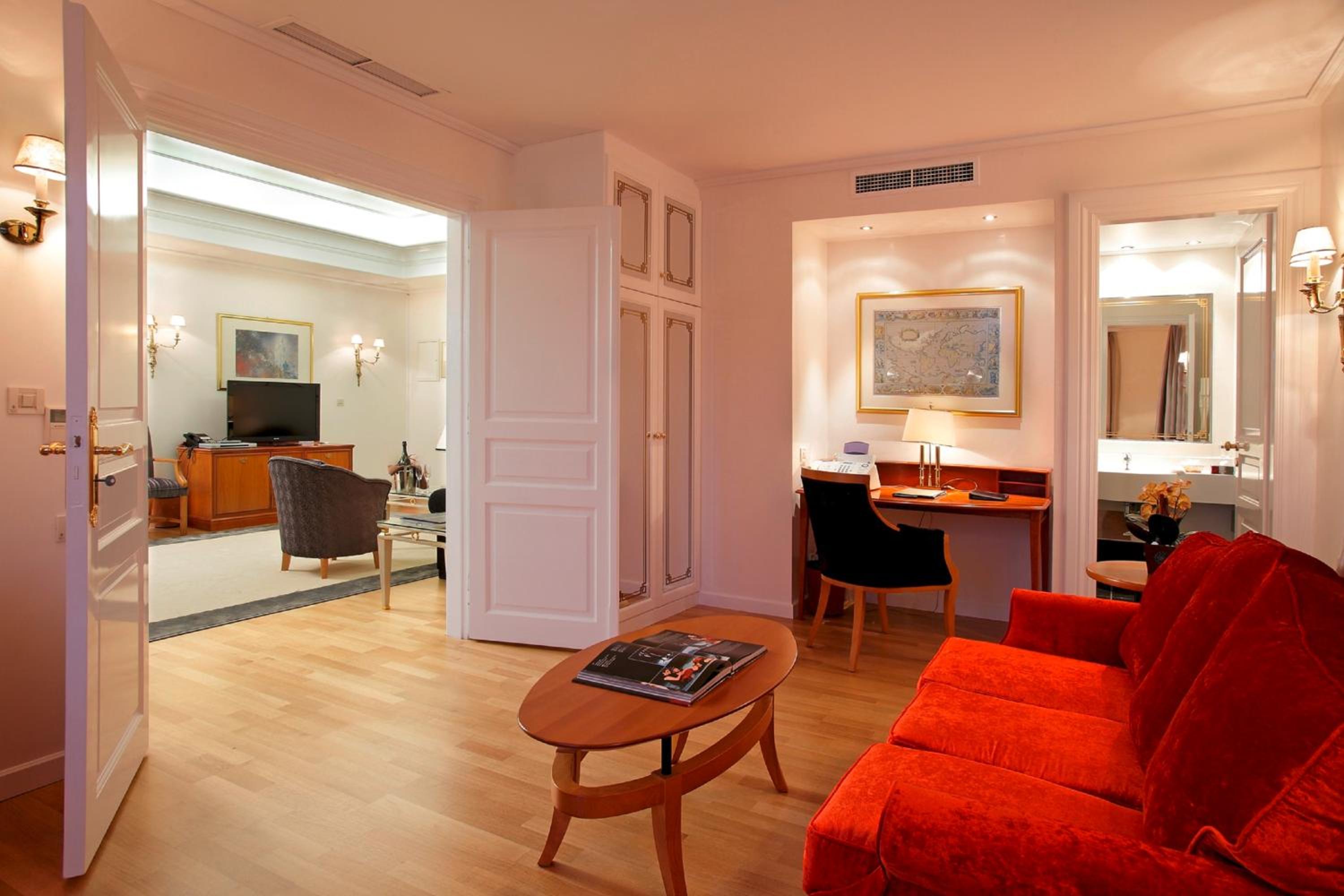 Executive Suite