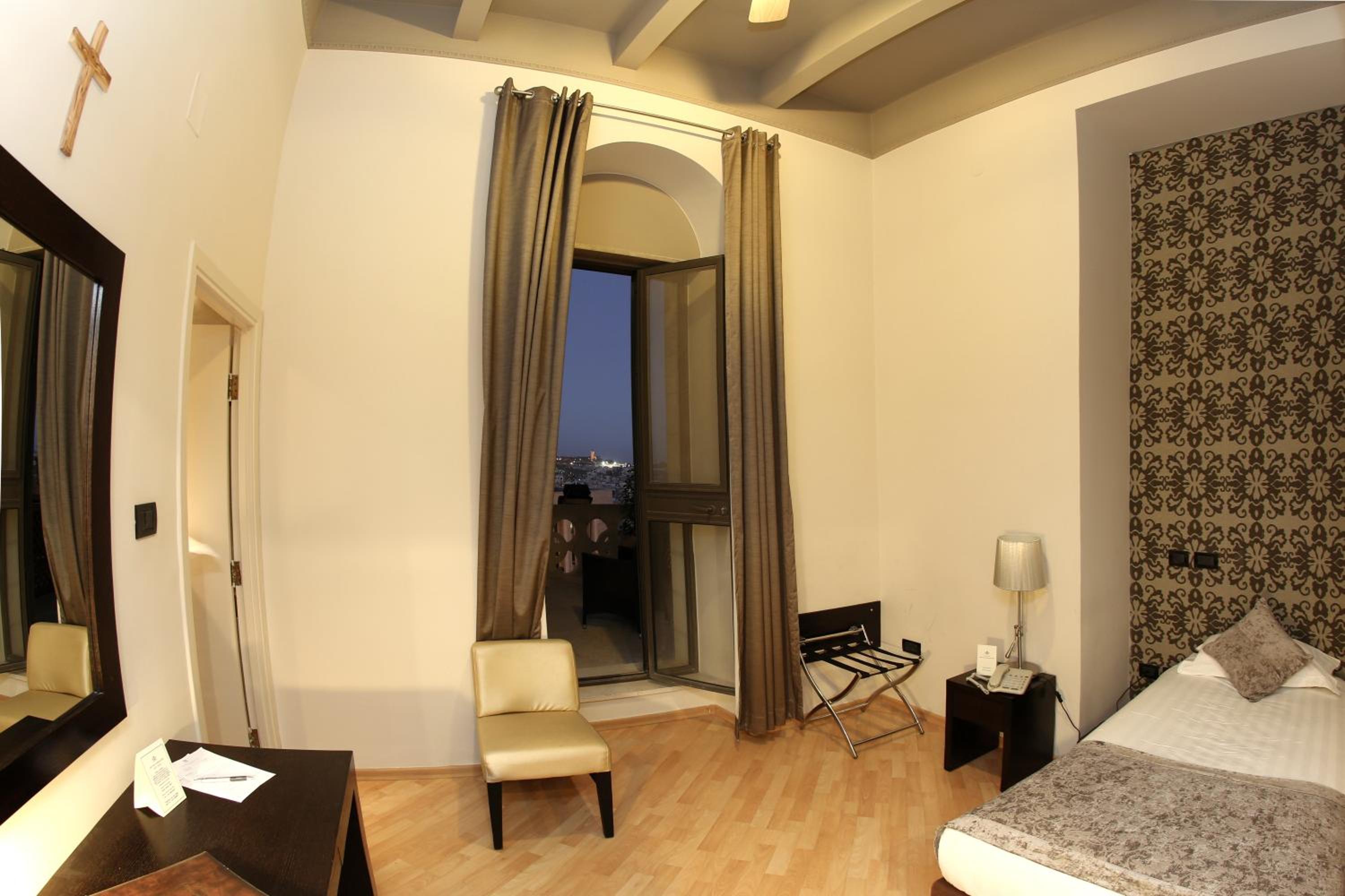 Single Room - Photo 4