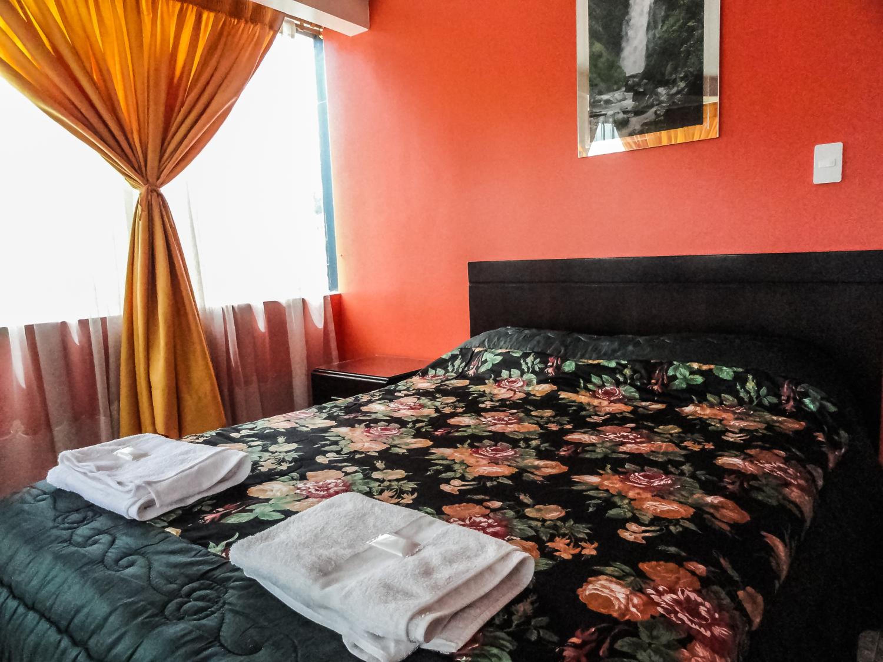 Single Room with Private Bathroom photo 1