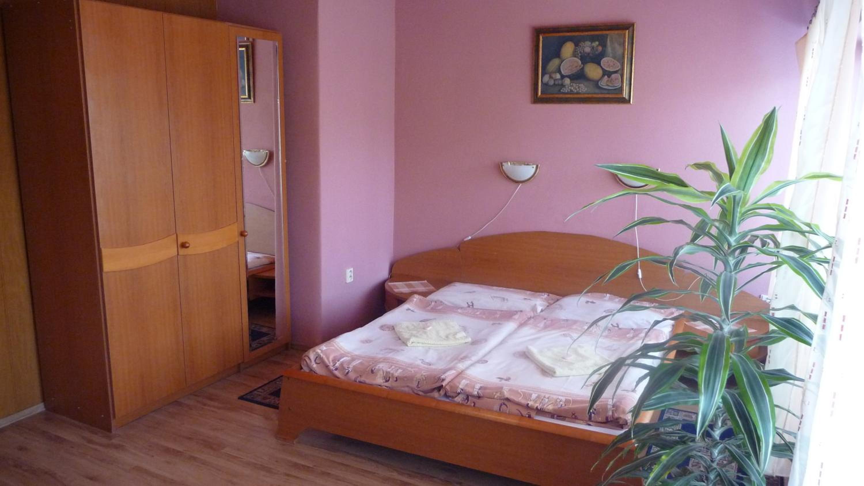 Double or Twin Room - Photo 2